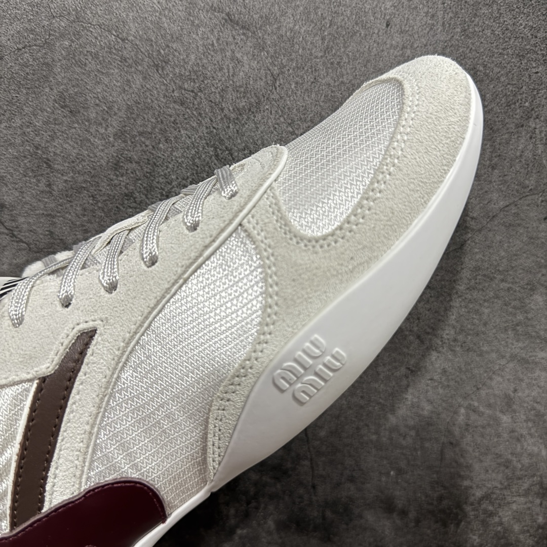 图片[6]-【HZ渠道纯原】MIU MIU缪缪 Gymnasium 绒面革 圆头系带 薄底鞋 低帮 生活休闲鞋 女款 白酒红色 私人订单 原版开发打造 区别市场所有版本 一切细节均对标原版 皮料 面料 大底均与原版对比无差别 无任何色差 欢迎对比 市场最高版 尺码：36-44-选品中心
