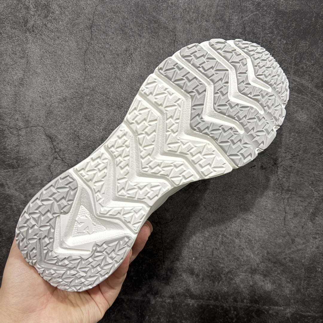 
【莞产纯原】DESCENTE BOA 迪桑特 运动慢跑鞋 透气针织鞋面搭配BOA螺丝系带系统，带来舒