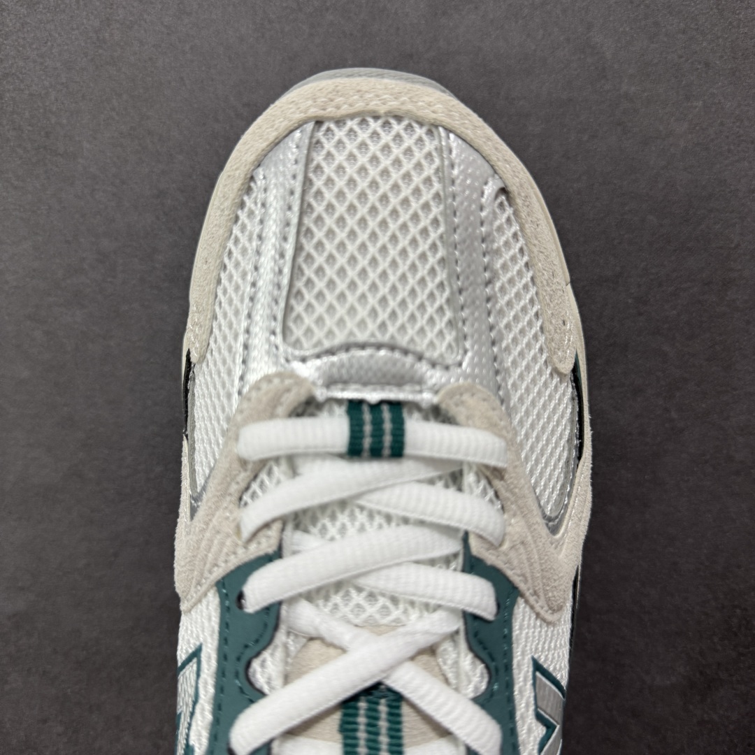 图片[8]-【K8版本】New Balance NB530 新百伦复古透气跑步鞋 抛弃过往以皮革为主的人气轮廓 以极具复古风范的跑鞋外观呈现 设计上全鞋以简约清爽的纯白色作基底 鞋身覆盖大面积织物网眼材质 并于鞋头、鞋带孔眼片等细节处点缀对比鲜明的反光银镀层凸显 鞋舌、侧身等位置则辅以一贯的「N」字标志和品牌徽标彰显身份 最后通过搭载的 ABZORB 缓震中底完善整体造型 货号：MR530QA 尺码：36-45带半码-选品中心
