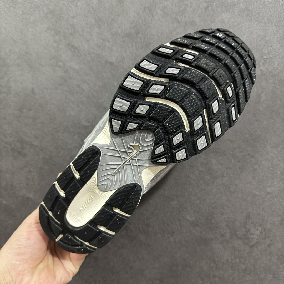 图片[9]-【纯原版】NK V5 RNR系列 夏季透气舒适百搭防滑耐磨低帮网面跑步鞋 目前市售最高品质 千禧年复古Y3K风格舒适百搭跑步鞋 融合了复古与现代设计元素，轻量化设计，鞋面采用透气网眼材料，搭配轻质泡沫中底，缓震舒适，适合日常通勤或轻量级徒步，可以满足日常穿搭的同时，还兼容户外徒步功能 货号：HJ5228-003 尺码：36 36.5 37.5 38 38.5 39 40 40.5 41 42 42.5 43 44 44.5 45-选品中心