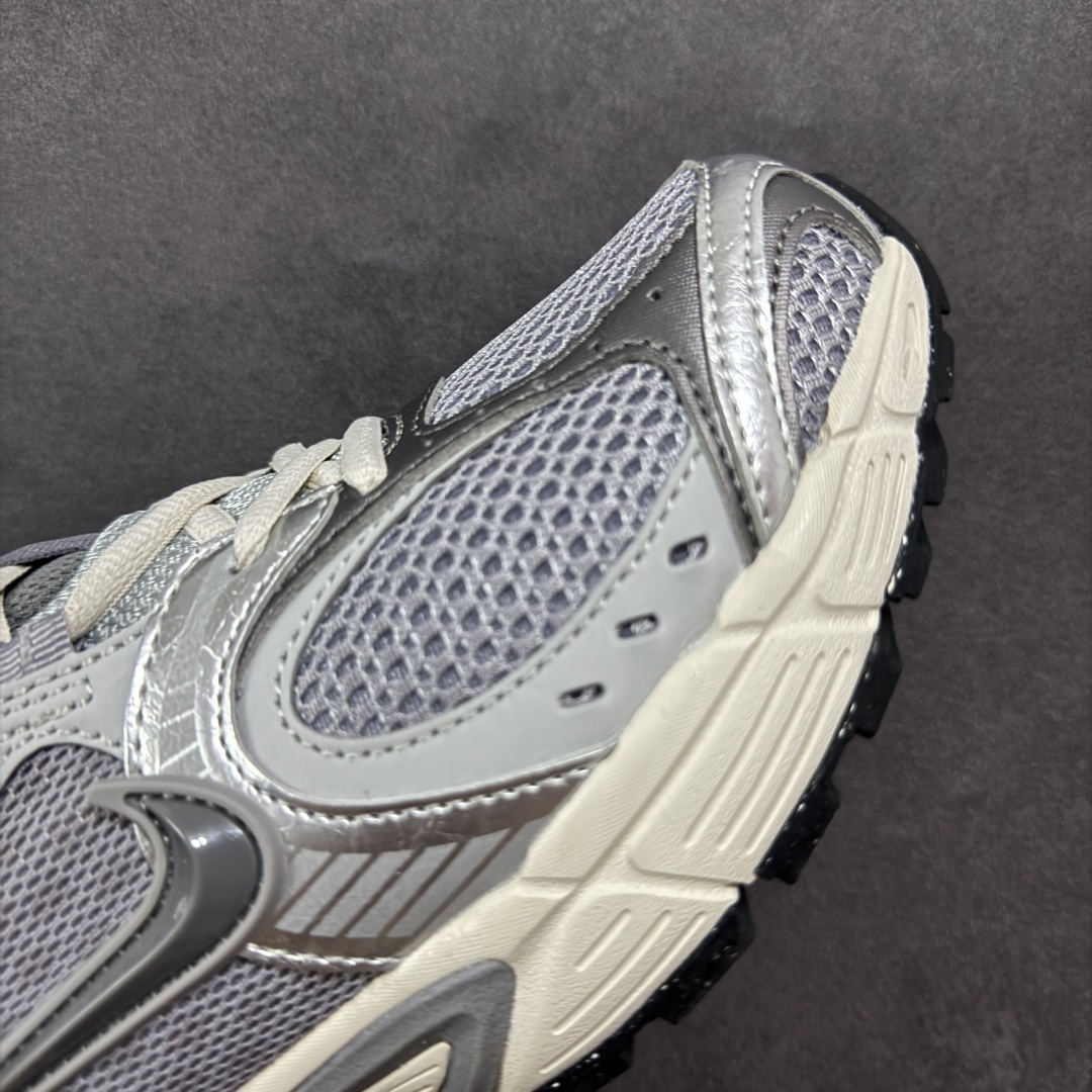 图片[5]-【纯原版】NK V5 RNR系列 夏季透气舒适百搭防滑耐磨低帮网面跑步鞋 目前市售最高品质 千禧年复古Y3K风格舒适百搭跑步鞋 融合了复古与现代设计元素，轻量化设计，鞋面采用透气网眼材料，搭配轻质泡沫中底，缓震舒适，适合日常通勤或轻量级徒步，可以满足日常穿搭的同时，还兼容户外徒步功能 货号：HJ5228-003 尺码：36 36.5 37.5 38 38.5 39 40 40.5 41 42 42.5 43 44 44.5 45-选品中心