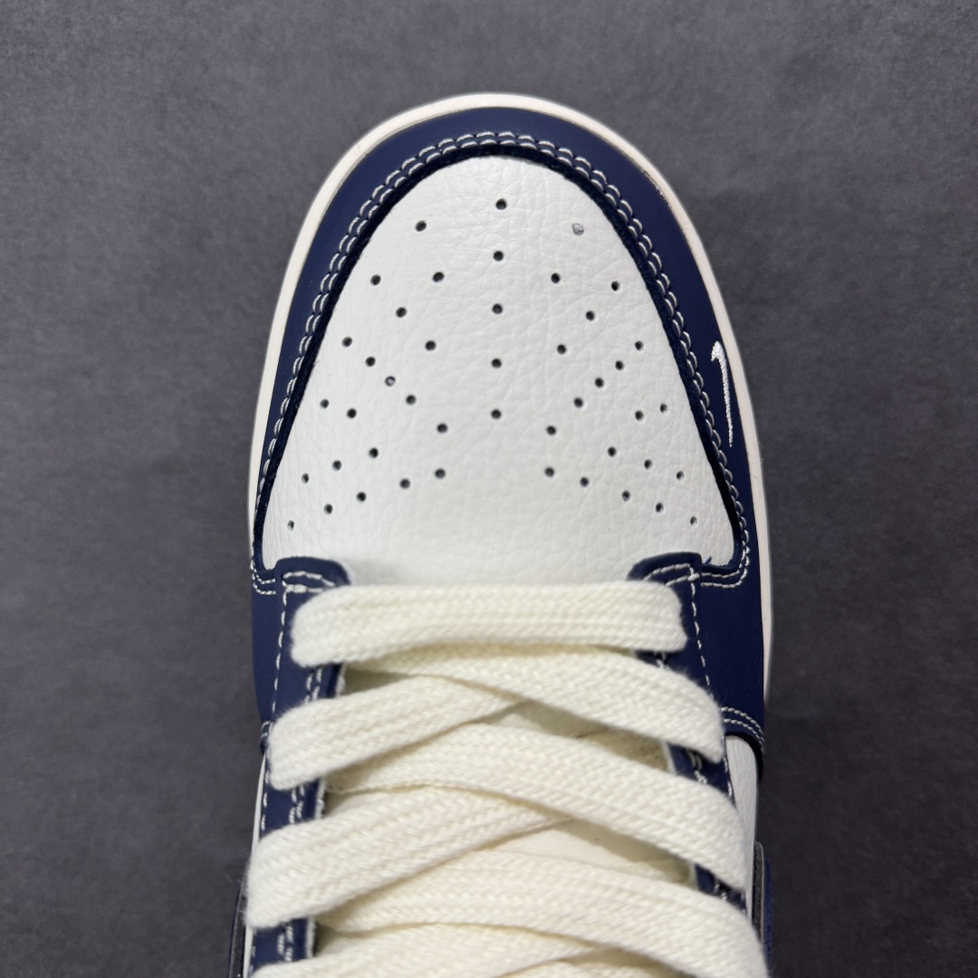 图片[8]-【定制版】NIKE SB Dunk Low x Stone Island 米蓝棕 公司级出品 极力推荐 原装头层材料 独家版型蒸餾加工 帶來的是更好的视觉和脚感体验 大厂纯原品质出货 清洁度 电绣工艺 皮料切割干净无任何毛边 细节完美 货号：XX9917 017 尺码： 36 36.5 37.5 38 38.5 39 40 40.5 41 42 42.5 43 44 44.5 45-选品中心