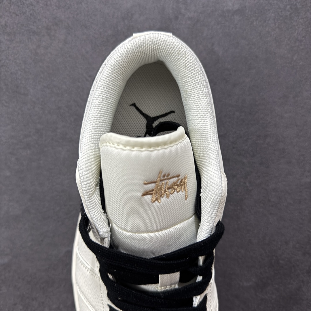 图片[7]-【定制版】Air Jordan 1 Low AJ1 乔1 斯图西联名 拉丝黑勾 高端定制 低帮复古篮球鞋  #定制鞋盒 大厂纯原品质出货 超高清洁度 皮料切割干净无任何毛边 细节完美   货号：XX3168-173 尺码：36 36.5 37.5 38 38.5 39 40 40.5 41 42 42.5 43 44 44.5 45-选品中心