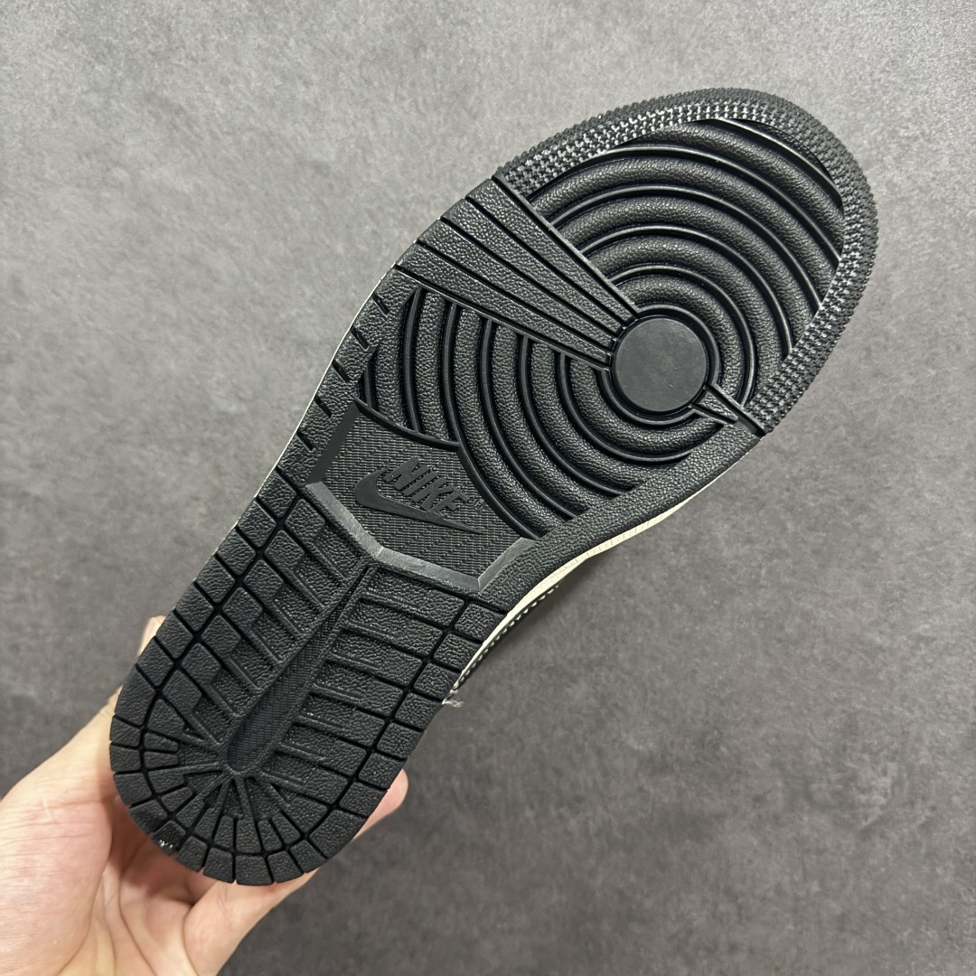 图片[9]-【定制版】Air Jordan 1 Low AJ1 乔1 斯图西联名 拉丝黑勾 高端定制 低帮复古篮球鞋  #定制鞋盒 大厂纯原品质出货 超高清洁度 皮料切割干净无任何毛边 细节完美   货号：XX3168-173 尺码：36 36.5 37.5 38 38.5 39 40 40.5 41 42 42.5 43 44 44.5 45-选品中心