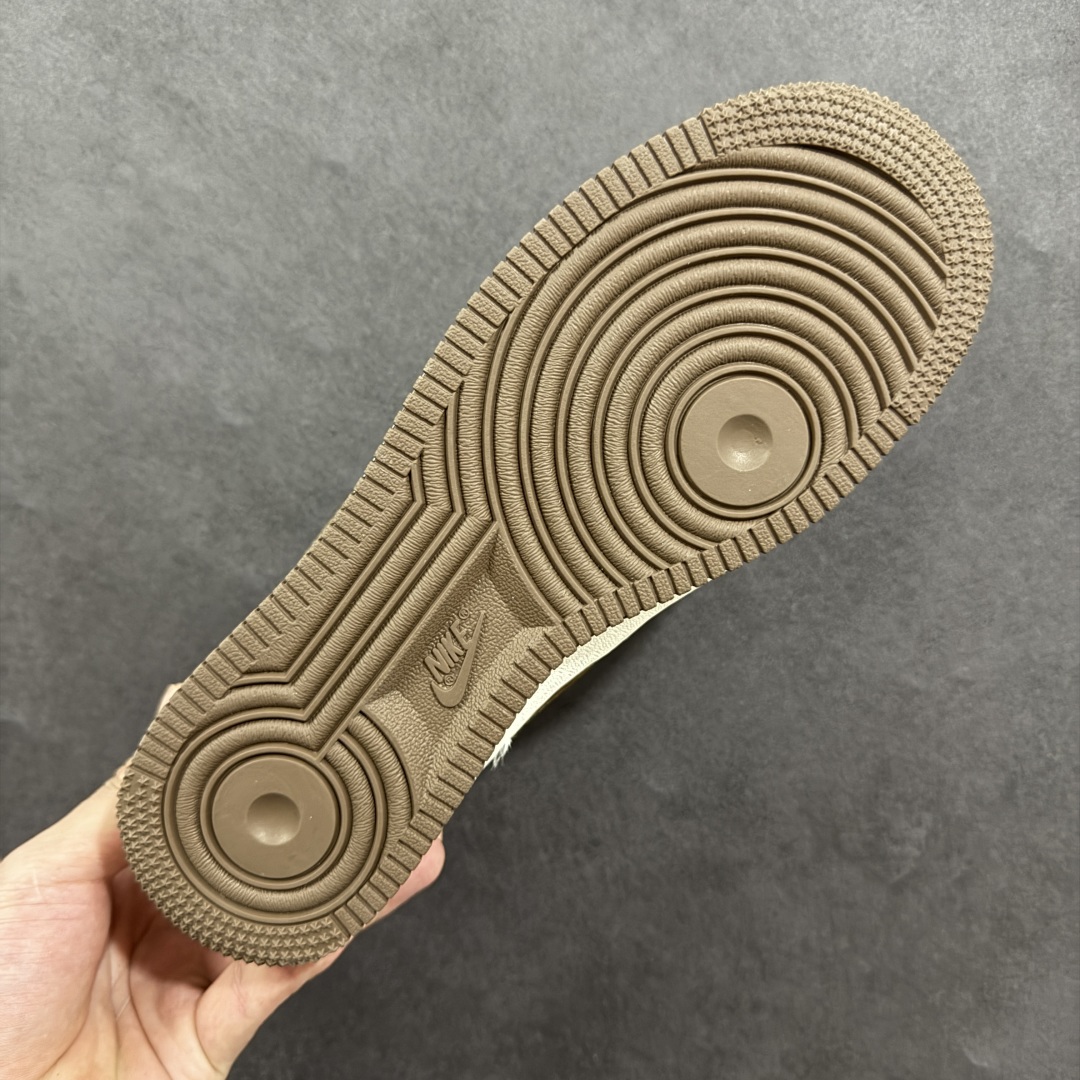 图片[9]-【定制版】Nike Air Force 1\’07 Low 斯图西联名 印花棕勾 空军一号低帮休闲板鞋 ZH2598-320  #原楦头原纸板 原装鞋盒 定制五金配件 内置全掌气垫 原厂鞋底  尺码：36 36.5 37.5 38 38.5 39 40 40.5 41 42 42.5 43 44 44.5 45-选品中心