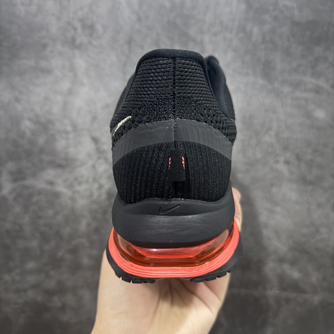 图片[4]-【XE纯原版】Nike Pegasus Premium Airscape 舒适百搭减震防滑耐磨透气 低帮跑步鞋 男款 黑红    目前市场最强品质 原版购入开发 一切材质配件均匀原版一致 完美版型 高端玩家必推版本 高价零售必推版本 欢迎对比市面任意版本‼️ 这双鞋简直是时尚与科技的完美融合。 经典黑色鞋面，质感爆棚，搭配超亮眼的银色大勾子，瞬间成为街头焦点。 鞋侧独特小吊牌，细节满满，个性直接拉满。  脚下的全掌气垫更是亮点，红黑配色超吸睛，不仅颜值在线，缓震性能更是一绝。 不管是日常出街还是慢跑锻炼，都能给双脚极致舒适体验。  码数超全，36 – 46 码任你选！别犹豫啦，穿上它，轻松走出潮流范，开启你的时尚运动新旅程！   #独家原包 原底原料 开模打造  #原厂鞋标 高精密准度  #原楦原纸板开发 匹配原版98%以上  #后跟弧度 正确呈现  #原厂皮料 质感无敌  #皮料切割干净 无任何毛边 清洁度细节完美    男码货号：HQ2592-003 码段：39-46  女码货号：HQ2593-003 码段：36-39-选品中心