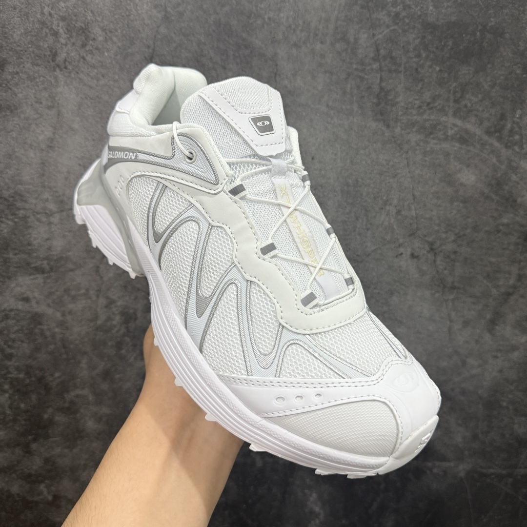 图片[3]-【巅峰版】Salomon 萨洛蒙XT-Whisper 户外 休闲 运动鞋 跑鞋 477619 原版购入开发 做货 Salomon 对 XT-WHISPER 鞋面设计进行了升级，以多种鞋面材质，构造了丰富的鞋面层次，为鞋款增添摩登现代感。鞋款独特的波浪形 Sensifit系统设计勾勒出鞋身的流动感线条，并结合标志性的Quicklace™ 快速系带系统，保障全鞋舒适包裹感。结合 Contagrip® 大底，在保留鞋款功能性的同时多维度诠释城市户外型格 配送专柜精美包装🛍📦 面料 ： 原版定制进口网面+牛皮 内里 ： 原版进口透气网里 鞋底 ： 原版开模防滑橡胶材质 底厚 ：3.5CM 尺码： 36-45-选品中心