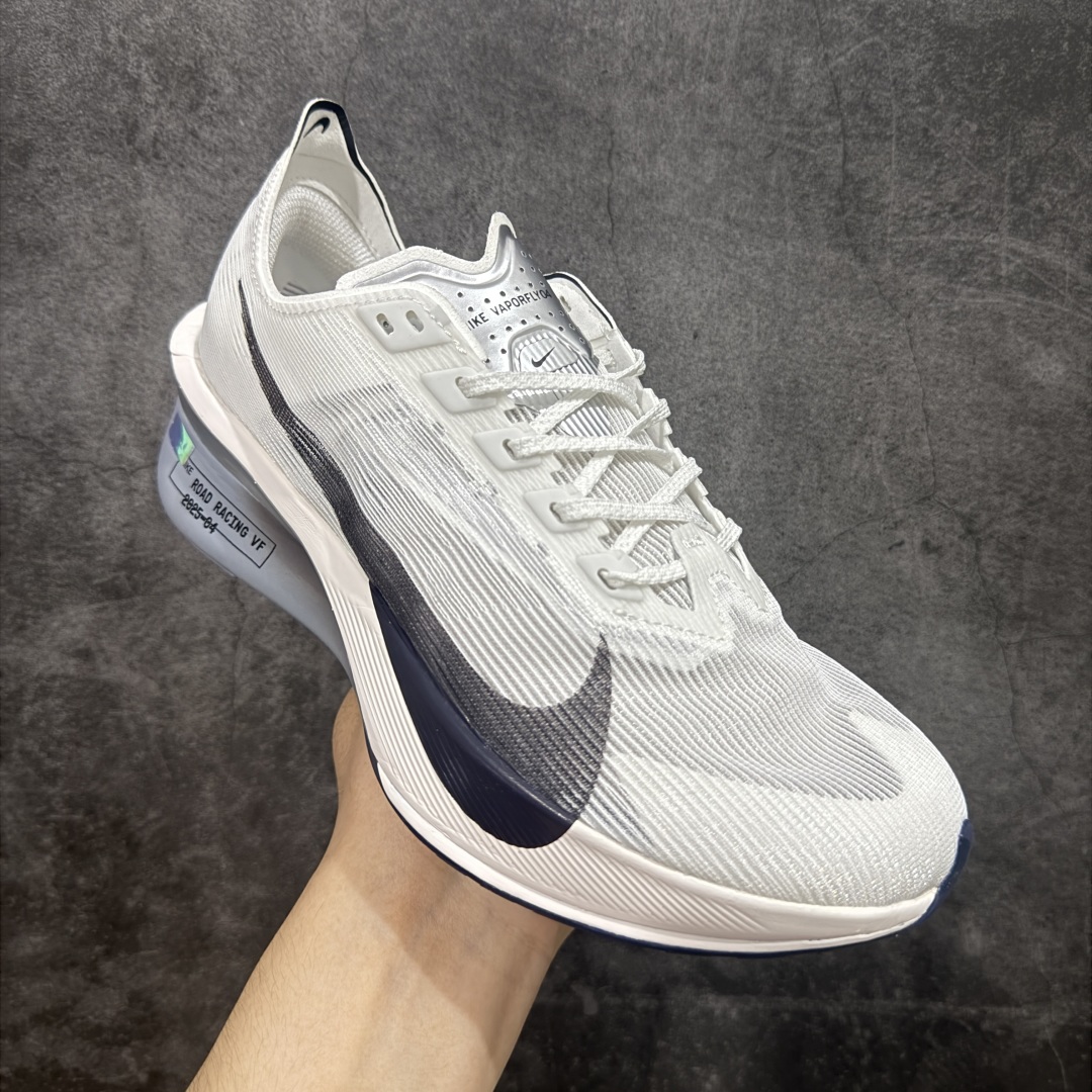 图片[3]-【正确刷漆版】Nk ZoomX Vaporfly NEXT% 4 马拉松系列公路竞速超轻缓震透气网纱运动跑步鞋 正确勾子刷漆(部分配色勾子底部有裂纹) 鞋款轻盈，同时保持出色性能表现。此鞋款质感轻盈，无论是日常畅跑还是马拉松，皆可轻松驾驭。 货号：HF6412-100 尺码：36 36.5 37.5 38 38.5 39 40 40.5 41 42 42.5 43 44 44.5 45 46-选品中心