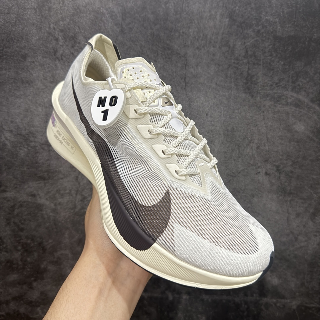 图片[3]-【NO.1版本】Nike ZoomX Vaporfly NEXT%4 减震马拉松跑步鞋 全掌碳纤维 原楦原纸版数据开发 采用同源数据开发Flyknit织物融合TPU丝半透明鞋面材质 中底采用ZoomX泡棉+FlyPlate铲型塑料碳板 外置防滑耐磨大底片 科技扛鼎 再次提升 货号： HF6417-100 尺码： 39 40 40.5 41 42 42.5 43 44 45-选品中心