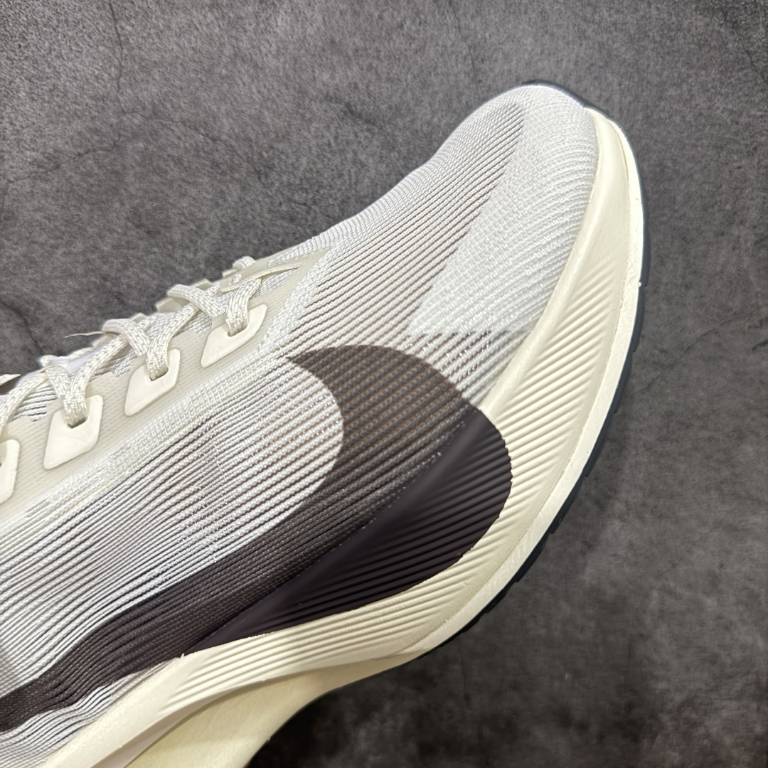 图片[6]-【NO.1版本】Nike ZoomX Vaporfly NEXT%4 减震马拉松跑步鞋 全掌碳纤维 原楦原纸版数据开发 采用同源数据开发Flyknit织物融合TPU丝半透明鞋面材质 中底采用ZoomX泡棉+FlyPlate铲型塑料碳板 外置防滑耐磨大底片 科技扛鼎 再次提升 货号： HF6417-100 尺码： 39 40 40.5 41 42 42.5 43 44 45-选品中心