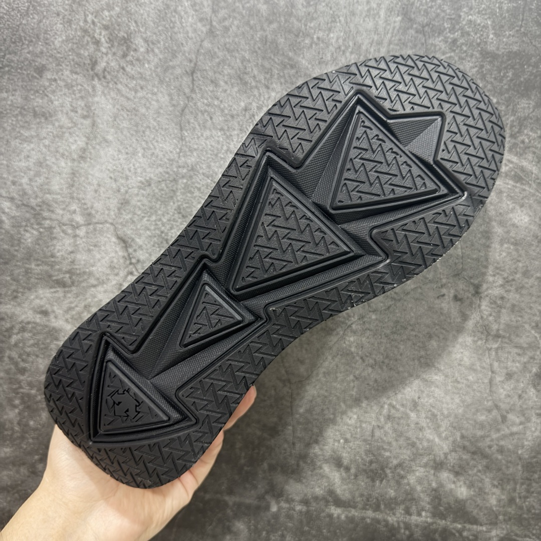 图片[9]-【莞产纯原】迪桑特Descente BOA Running 户外运动跑鞋 广东大厂出品 超高还原度 独立私模开发，只为真正还原zp 私人定制原版鞋面 舒适透气更好定型 城市通勤/运动健身/轻户外徒步 黑色系潮鞋还有机能风的设计感 原版开发大底，脚感特别轻盈 尺码：39 40 41 42 43 44 编码： ABB390400-选品中心