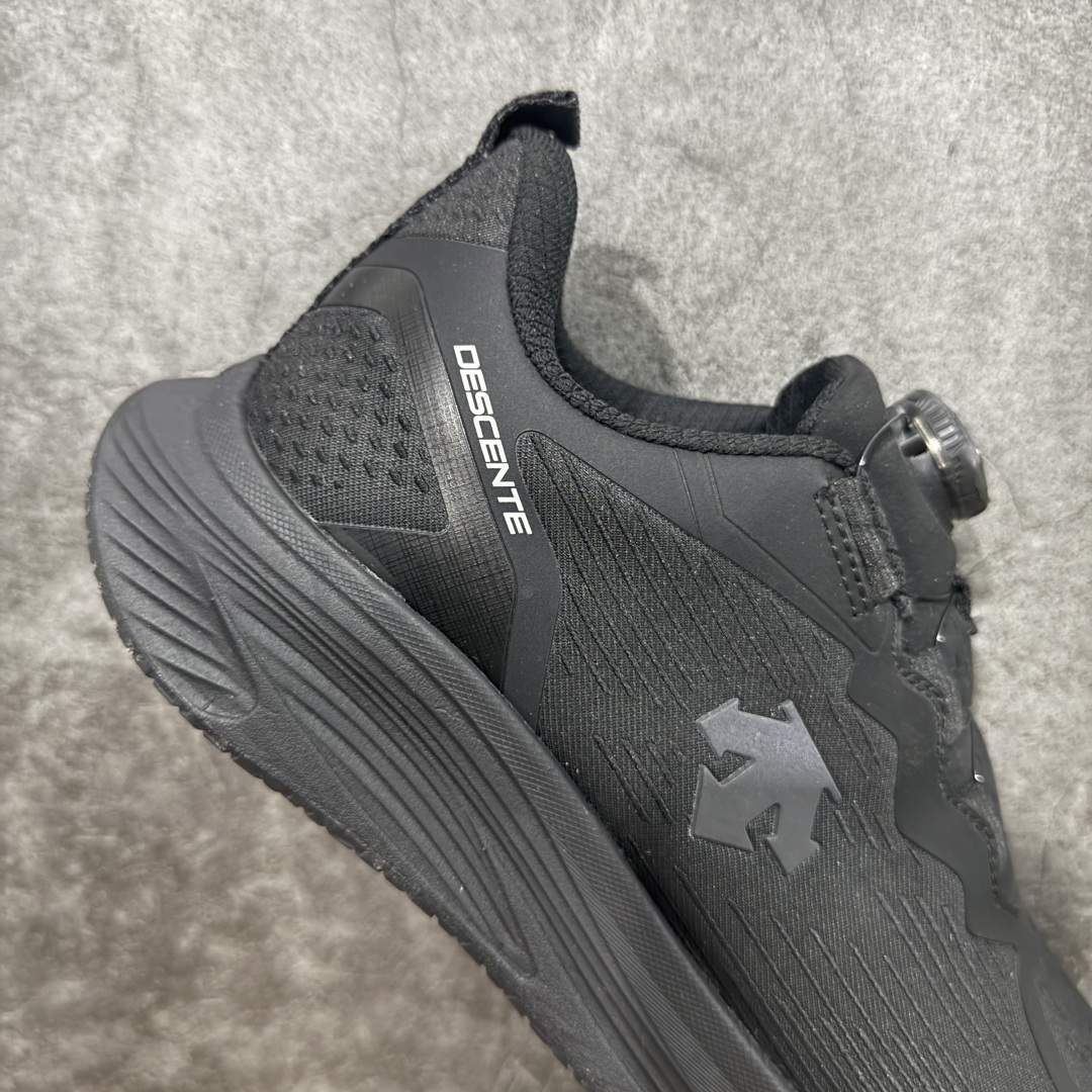 图片[7]-【莞产纯原】迪桑特Descente BOA Running 户外运动跑鞋 广东大厂出品 超高还原度 独立私模开发，只为真正还原zp 私人定制原版鞋面 舒适透气更好定型 城市通勤/运动健身/轻户外徒步 黑色系潮鞋还有机能风的设计感 原版开发大底，脚感特别轻盈 尺码：39 40 41 42 43 44 编码： ABB390400-选品中心