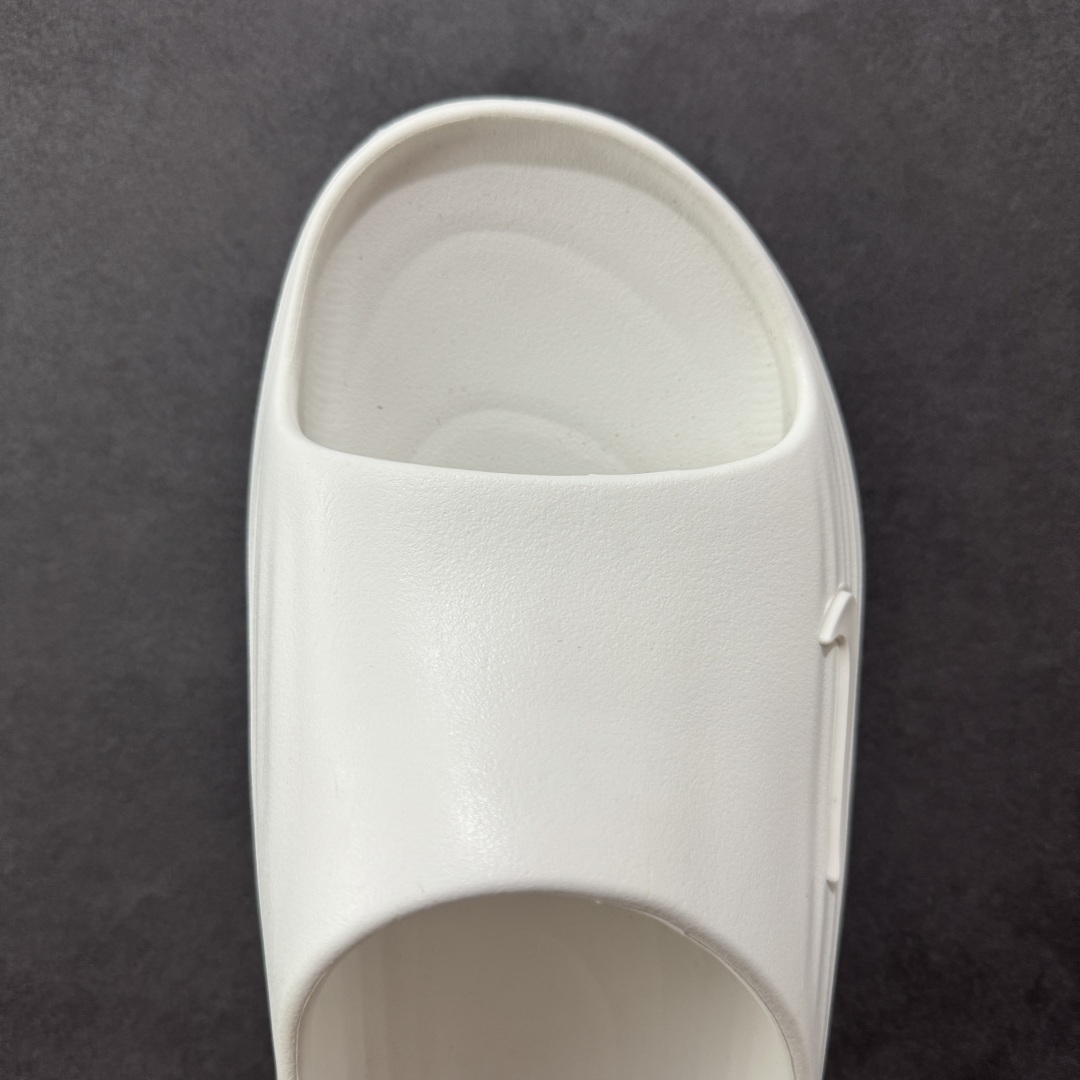 图片[8]-【正确组合底版】Nike ReactX Rejuven8 Slide 时尚舒适 防滑防磨一字拖鞋 HV4479-100 正确组合底 超高清洁度 完美版型 区别市面通货 采用质感柔软且出众回弹的 ReactX泡绵，发泡组合大底 脚感十分舒适，缔造非凡舒适的日常穿着体验，助你保持活力。  尺码：36-45-选品中心