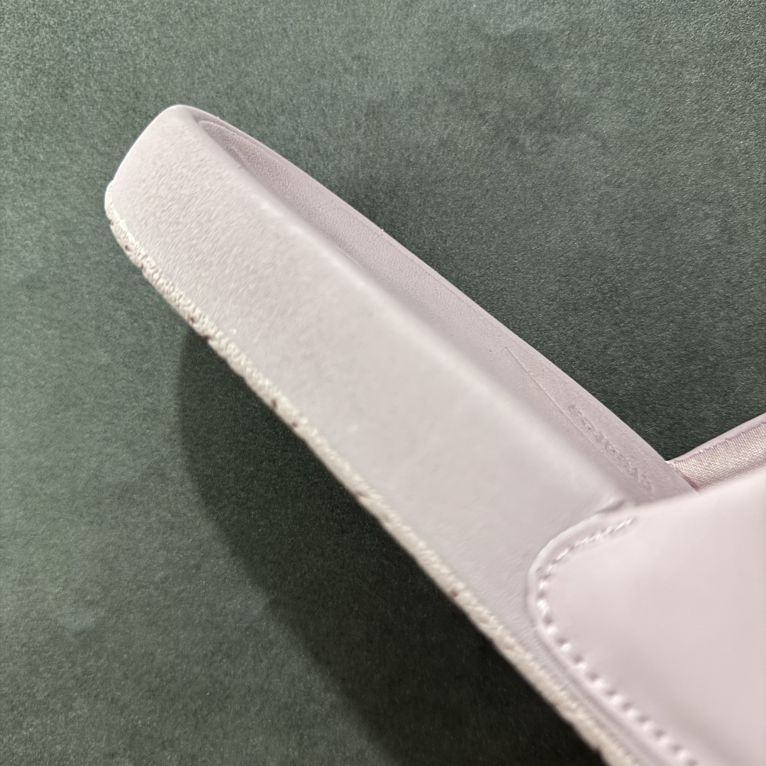 图片[6]-【公司级】Lululemon Rsetfeel Slide 露露乐檬拖鞋实拍上架 立体针织弹力鞋面轻量透气，中底采用Lululemon特别研发的加厚泡棉材料，利用专门的分层解构和泡棉技术实现了缓震和支撑性的平衡。采用TPU后跟支撑，减震设计，缓冲接地力，舒适回弹。 小红书爆款 一鞋难求👊🏻 尺码：36-45-选品中心