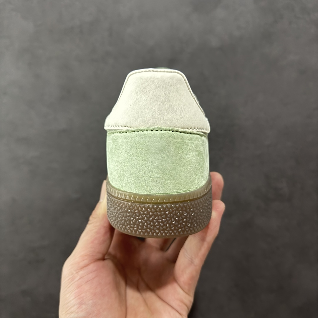 图片[4]-【R版】AD Originals Spezial Handball SPZL F手球运动员系列百搭休闲运动板鞋 KI5932 这款来自阿迪达斯的这款HANDBALL SPZL前身是一双手球运动鞋 鞋面外侧除了Spezial字母之外还有三叶草标志。Handball SPZL作为复古手球训练鞋与作为室内足球鞋的Samba有着异曲同工之处，但是质感更为出众的鞋身以及丰富的配色选择比起Samba来讲可以说是更胜一筹了！ 尺码：35 36 36⅔ 37⅓ 38 38⅔ 39⅓ 40 40⅔ 41⅓ 42 42⅔ 43⅓ 44 45-选品中心