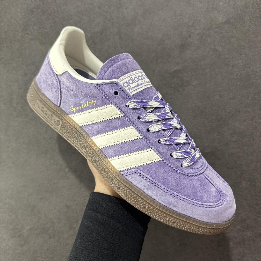图片[3]-【R版】AD Originals Spezial Handball SPZL F手球运动员系列百搭休闲运动板鞋 KI5935 这款来自阿迪达斯的这款HANDBALL SPZL前身是一双手球运动鞋 鞋面外侧除了Spezial字母之外还有三叶草标志。Handball SPZL作为复古手球训练鞋与作为室内足球鞋的Samba有着异曲同工之处，但是质感更为出众的鞋身以及丰富的配色选择比起Samba来讲可以说是更胜一筹了！ 尺码：35 36 36⅔ 37⅓ 38 38⅔ 39⅓ 40 40⅔ 41⅓ 42 42⅔ 43⅓ 44 45-选品中心
