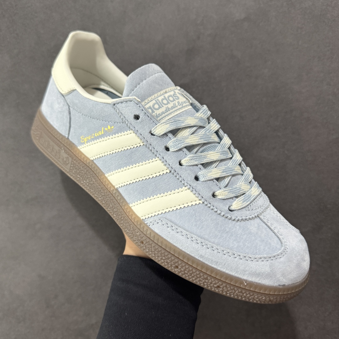 图片[3]-【R版】AD Originals Spezial Handball SPZL F手球运动员系列百搭休闲运动板鞋 KI5933 这款来自阿迪达斯的这款HANDBALL SPZL前身是一双手球运动鞋 鞋面外侧除了Spezial字母之外还有三叶草标志。Handball SPZL作为复古手球训练鞋与作为室内足球鞋的Samba有着异曲同工之处，但是质感更为出众的鞋身以及丰富的配色选择比起Samba来讲可以说是更胜一筹了！ 尺码：35 36 36⅔ 37⅓ 38 38⅔ 39⅓ 40 40⅔ 41⅓ 42 42⅔ 43⅓ 44 45-选品中心