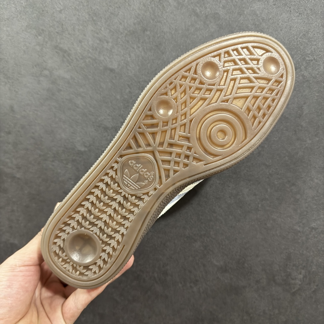 图片[9]-【R版】AD Originals Spezial Handball SPZL F手球运动员系列百搭休闲运动板鞋 KI5933 这款来自阿迪达斯的这款HANDBALL SPZL前身是一双手球运动鞋 鞋面外侧除了Spezial字母之外还有三叶草标志。Handball SPZL作为复古手球训练鞋与作为室内足球鞋的Samba有着异曲同工之处，但是质感更为出众的鞋身以及丰富的配色选择比起Samba来讲可以说是更胜一筹了！ 尺码：35 36 36⅔ 37⅓ 38 38⅔ 39⅓ 40 40⅔ 41⅓ 42 42⅔ 43⅓ 44 45-选品中心