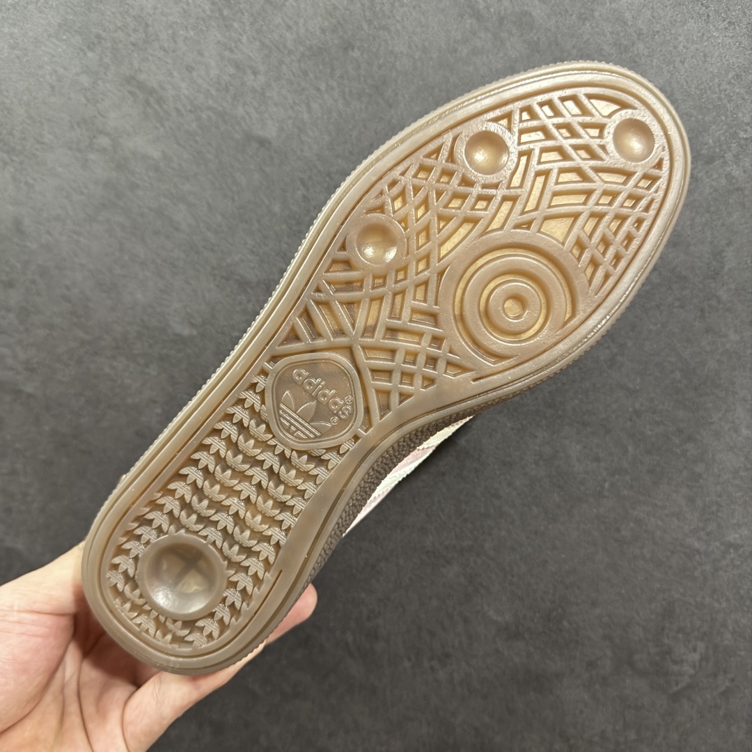 图片[9]-【R版】AD Originals Spezial Handball SPZL F手球运动员系列百搭休闲运动板鞋 KJ6305 这款来自阿迪达斯的这款HANDBALL SPZL前身是一双手球运动鞋 鞋面外侧除了Spezial字母之外还有三叶草标志。Handball SPZL作为复古手球训练鞋与作为室内足球鞋的Samba有着异曲同工之处，但是质感更为出众的鞋身以及丰富的配色选择比起Samba来讲可以说是更胜一筹了！ 尺码：35 36 36⅔ 37⅓ 38 38⅔ 39⅓ 40 40⅔ 41⅓ 42 42⅔ 43⅓ 44 45-选品中心