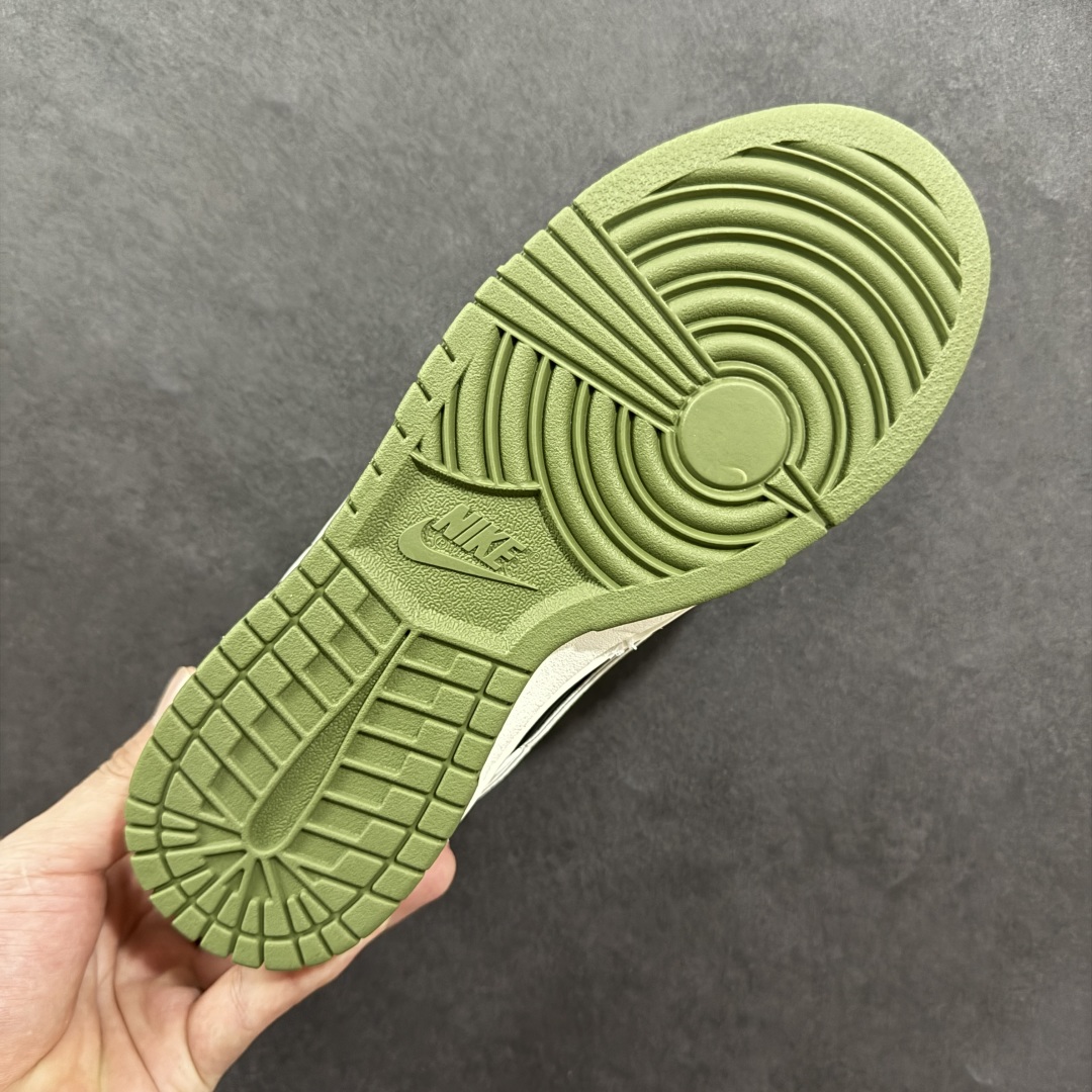 图片[9]-【定制版】NIKE SB Dunk Low x Supreme 联名 低帮休闲运动板鞋 原装头层材料 独家版型蒸餾加工 帶來的是更好的视觉和脚感体验 大厂纯原品质出货 清洁度 电绣工艺 皮料切割干净无任何毛边 细节完美 货号：XX9913 013 尺码： 36 36.5 37.5 38 38.5 39 40 40.5 41 42 42.5 43 44 44.5 45-选品中心