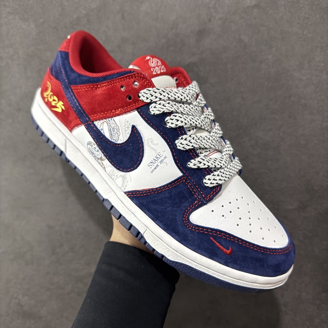 图片[3]-【定制版】NK Dunk Low Retro 蛇年限定 “DIY高端定制” 低帮休闲运动板鞋 原装头层材料 用料绝不含糊 独家版型蒸餾加工帶來的是更好的视觉和脚感体验 清洁度 电绣工艺 皮料切割干净无任何毛边 细节完美 货号：XX9937-037 尺码：36 36.5 37.5 38 38.5 39 40 40.5 41 42 42.5 43 44 45-选品中心