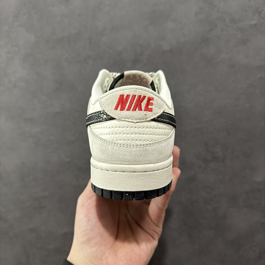 图片[4]-【定制版】NK Dunk Low Retro 蛇年限定 “DIY高端定制” 低帮休闲运动板鞋 原装头层材料 用料绝不含糊 独家版型蒸餾加工帶來的是更好的视觉和脚感体验 清洁度 电绣工艺 皮料切割干净无任何毛边 细节完美 货号：XX9929-029 尺码：36 36.5 37.5 38 38.5 39 40 40.5 41 42 42.5 43 44 45-选品中心