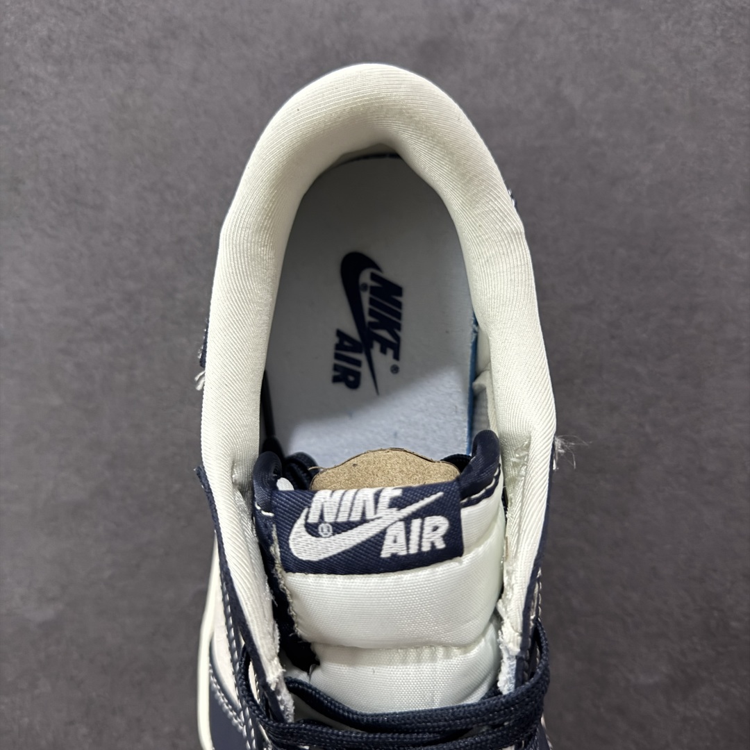 图片[7]-【定制版】Travis Scott x Fragment Design x Air Jordan 1 Low OG SP AJ1 乔1 古驰联名 信号黑 低帮文化休闲板鞋 LD2025-027  #多方联名合作融合了Travis Scott 独特的音乐风格，藤原浩个性的设计风格以及Jordan品牌的经典元素 使其成为一双具有独特身份和价值的鞋子 清新而立体的外观加上联名标识更突出了其独特身份 这种配色方案显示出活力和时尚感 在视觉上引人注目 鞋身的质感和细腻的细节处理使其显得高端而格调十足 这款“倒钩”联名是设计与创意完美结合 融合多方的个性风格是一款备受瞩目的潮流鞋款  尺码：36 36.5 37.5 38 38.5 39 40 40.5 41 42 42.5 43 44 44.5 45-选品中心