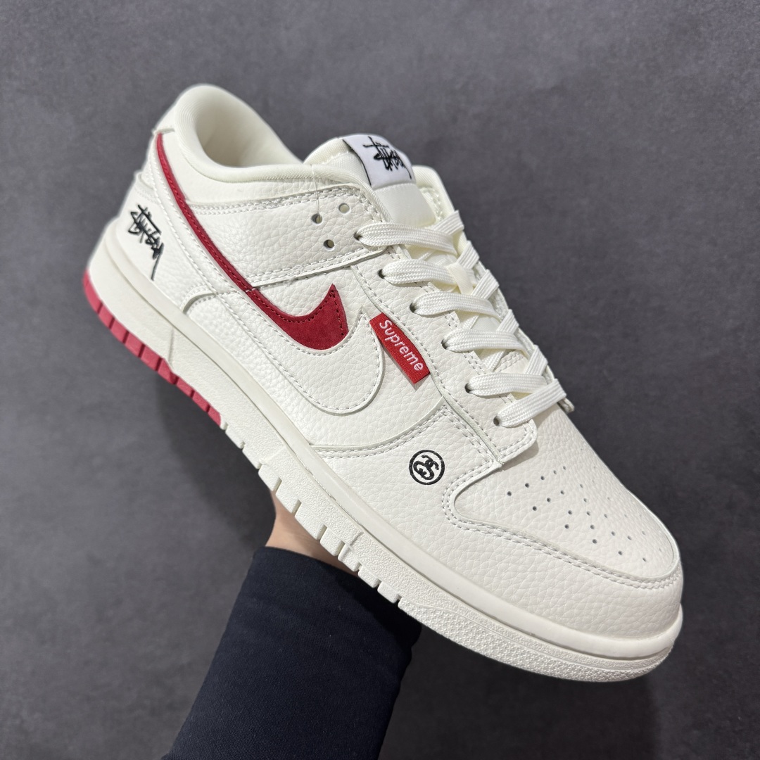 图片[3]-【定制版】Nike SB Dunk Low 联名 白红双勾 周年高端定制 低帮休闲板鞋 LW1818-119  #定制鞋盒 大厂纯原品质出货 超高清洁度 皮料切割干净无任何毛边 细节完美   尺码：36 36.5 37.5 38 38.5 39 40 40.5 41 42 42.5 43 44 44.5 45-选品中心