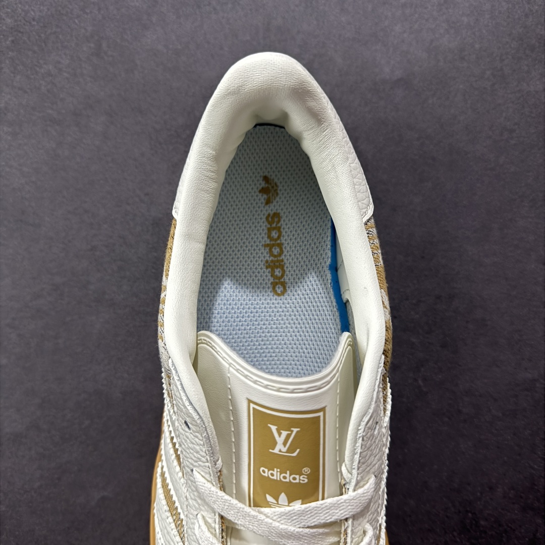 图片[7]-【定制版】Adidas Originals Samba OG ‘DIY’桑巴舞系列GUCCI联名 夏季时尚百搭低帮休闲运动休闲鞋 LOGO搭配，夏季清凉搭配 舒适软头皮材料 独家版型蒸餾加工帶來的是更好的视觉和脚感体验 清洁度 电绣工艺 皮料切割干净无任何毛边 细节完美 货号：SC9207-729 尺码：36 36.5 37 38 38.5 39 40 40.5 41 42 42.5 43 44 45-选品中心