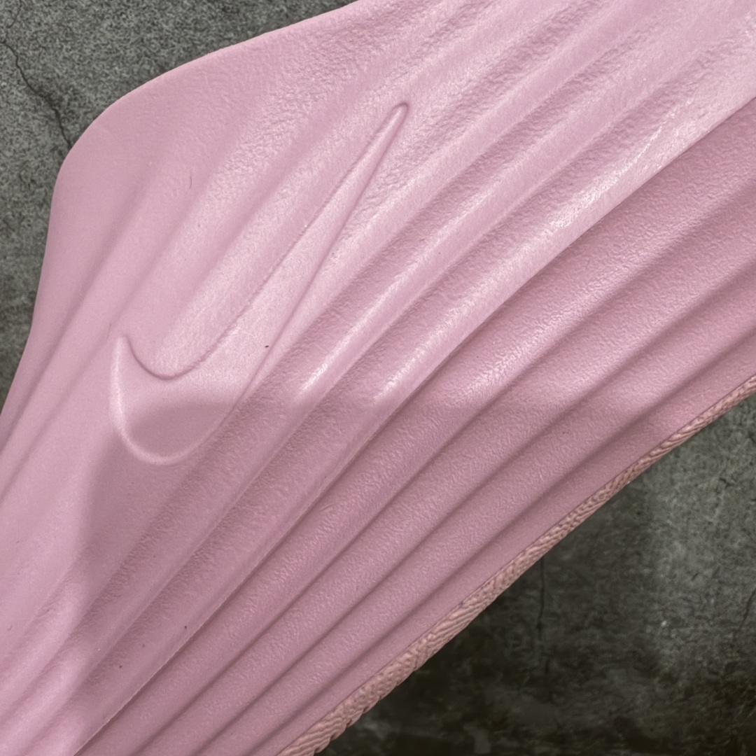 图片[6]-【LW版本】Nike Reactx Rejuven 8 耐克新款夏季沙滩凉鞋拖鞋洞洞鞋 HV5060-600 市场最高版本 没有之一 品质细节远远超越市面版本 欢迎对比 脚感材料都是原版同步 比市场货好太多 正确组合底 超高清洁度 完美版型 区别市面通货 采用质感柔软且出众回弹的 ReactX泡绵，发泡组合大底 脚感十分舒适，缔造非凡舒适的日常穿着体验，助你保持活力。  尺码：36-49.5 建议选大半码到一码-选品中心