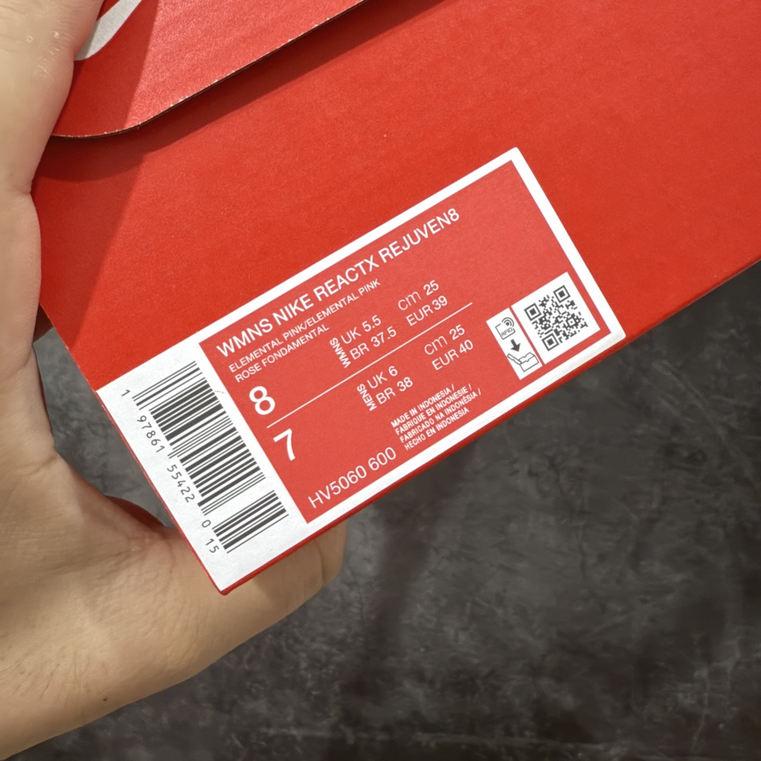 图片[9]-【LW版本】Nike Reactx Rejuven 8 耐克新款夏季沙滩凉鞋拖鞋洞洞鞋 HV5060-600 市场最高版本 没有之一 品质细节远远超越市面版本 欢迎对比 脚感材料都是原版同步 比市场货好太多 正确组合底 超高清洁度 完美版型 区别市面通货 采用质感柔软且出众回弹的 ReactX泡绵，发泡组合大底 脚感十分舒适，缔造非凡舒适的日常穿着体验，助你保持活力。  尺码：36-49.5 建议选大半码到一码-选品中心