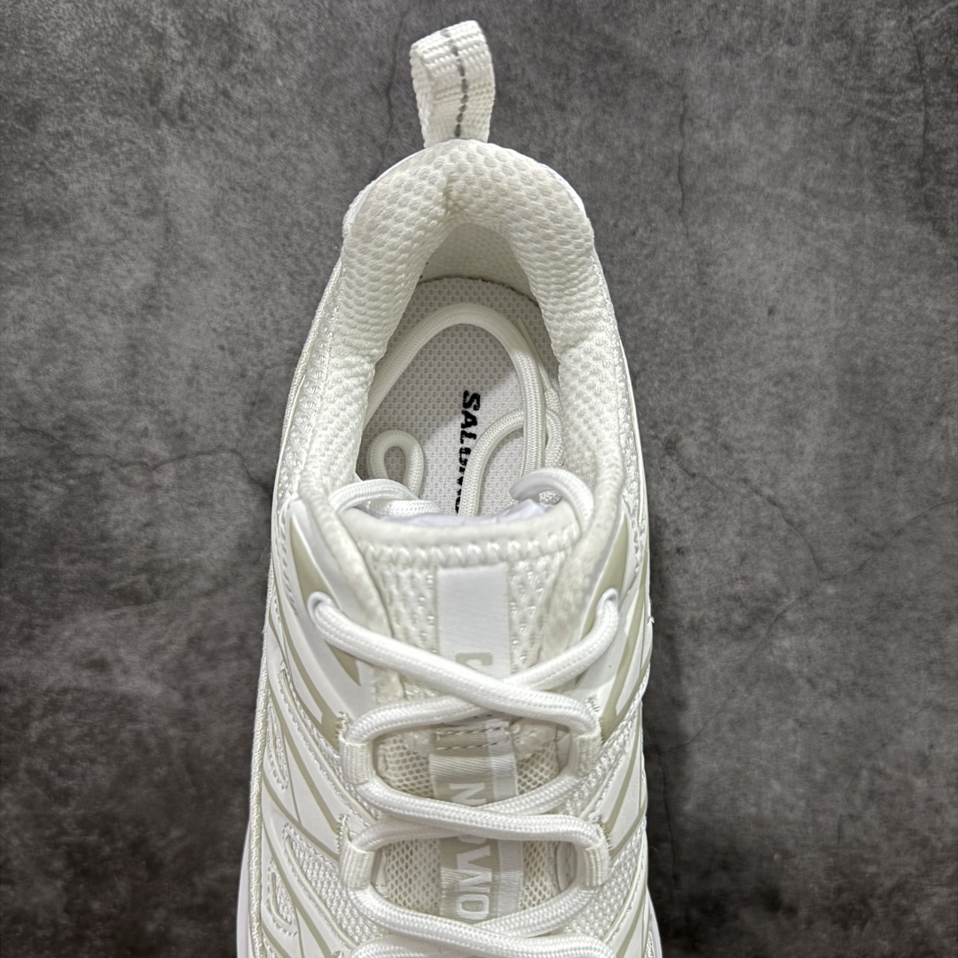 图片[8]-【巅峰版】CDG x Salomon 萨洛蒙 联名款XT-6 系列 厚底 休闲 运动鞋 原版购入开发 做货 独立私模 原材料打造 一比一原版细节 延续品牌设计基因，融合简约的设计和实用的技术性 联名鞋款依旧是黑白简约配色，鞋身上的品牌字样也体现出极简主义的设计风格 搭配Contagrip 橡胶厚底鞋底设计，重新演绎的鞋面部分则以Pulsar Advanced袜套式轮廓替换了之前抽绳鞋带 并饰有网眼、抗撕裂材质鞋面、防水胶条以及尼龙拉环等细节 面料： 原版定制进口科技面料 内里： 原版进口透气网里 大底： 原版开模超轻发泡材质 底厚： 6.5CM 尺码：35-40-选品中心