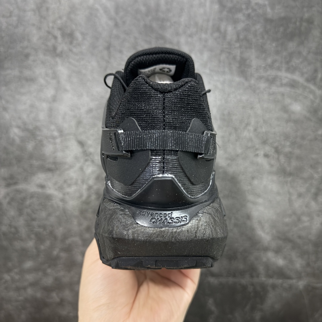 图片[4]-【巅峰版】SALOMON萨洛蒙 XT PU.RE ADVANCED 舒适百搭耐磨 低帮 越野跑步鞋 男女同款 黑色 474460 萨洛蒙潮流越野机能户外功能鞋 纯原外贸平台特供订单 耗时半年巨作 全套原纸板楦头开发 原厂特供网布配套加持 确保原汁原味 完美呈现版型 原档数据独家私模五层组合大底 男女鞋同步官方开发至46.5 原装Ortholite轻量化鞋垫 中底布带钢印编号 原厂TPU锁扣 进口港宝加持 后跟自然饱满 还原公司包裹性 基于 SALOMON 初代 XT 鞋身造型并搭载 4D ADVANCED CHASSIS™ 大底打造而成 带来了多项足部控制与保护等功能性 如在运动过程中控制左右晃动的过程而提高稳定性、改善长途越野过程中足中到足尖的过渡、提高感知岩石的精确度以抵抗尖锐物体对脚底的伤害以及采用动态缓冲来增强穿着舒适感 从而减轻疲劳感 使其成为一双舒适且安全的户外之履 尺码：36 36.5 37.5 38 38.5 39 40 40.5 41 42 42.5 43 44 44.5 45-选品中心