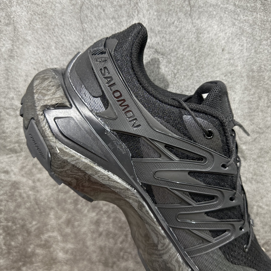 图片[7]-【巅峰版】SALOMON萨洛蒙 XT PU.RE ADVANCED 舒适百搭耐磨 低帮 越野跑步鞋 男女同款 黑色 474460 萨洛蒙潮流越野机能户外功能鞋 纯原外贸平台特供订单 耗时半年巨作 全套原纸板楦头开发 原厂特供网布配套加持 确保原汁原味 完美呈现版型 原档数据独家私模五层组合大底 男女鞋同步官方开发至46.5 原装Ortholite轻量化鞋垫 中底布带钢印编号 原厂TPU锁扣 进口港宝加持 后跟自然饱满 还原公司包裹性 基于 SALOMON 初代 XT 鞋身造型并搭载 4D ADVANCED CHASSIS™ 大底打造而成 带来了多项足部控制与保护等功能性 如在运动过程中控制左右晃动的过程而提高稳定性、改善长途越野过程中足中到足尖的过渡、提高感知岩石的精确度以抵抗尖锐物体对脚底的伤害以及采用动态缓冲来增强穿着舒适感 从而减轻疲劳感 使其成为一双舒适且安全的户外之履 尺码：36 36.5 37.5 38 38.5 39 40 40.5 41 42 42.5 43 44 44.5 45-选品中心