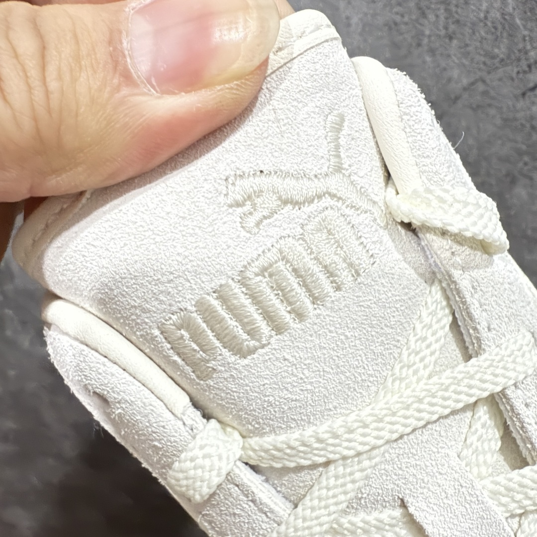 图片[6]-【CS纯原版】Puma Speedcat OG Sparco 彪马罗马阿莫尔系列 复古运动休闲赛车跑鞋 白银 市场第一梯队品质 版型 细节 烫金走线 完全碾压市场任意版本 欢迎对比🆚 工厂耗时3个月开发 原装档案原数据纸版楦型 采用固色翻毛皮鞋面材质(正确二次成型\’猛帮\’成型工艺🆚区别市面版本!!) 外置原数据开发轻量耐磨橡胶大底💪🏻 全球知名运动品牌PUMA宝马赛车系列 融合了宝马车队的标志性配色 以趣味十足又前卫复古的设计引领潮流 将赛道精神融入街头时尚 开启前卫竞速之旅 主打前卫复古风 Roma鞋款的鞋侧以复古的流线造型 缀以宝马经典Logo 巧妙吸睛 而Speedcat鞋款以亮眼三色条纹元素缀以舒适鞋面 赋予了独特的个性美学 演绎赛车的无尽能量 货号：403902-01 尺码：35-45-选品中心