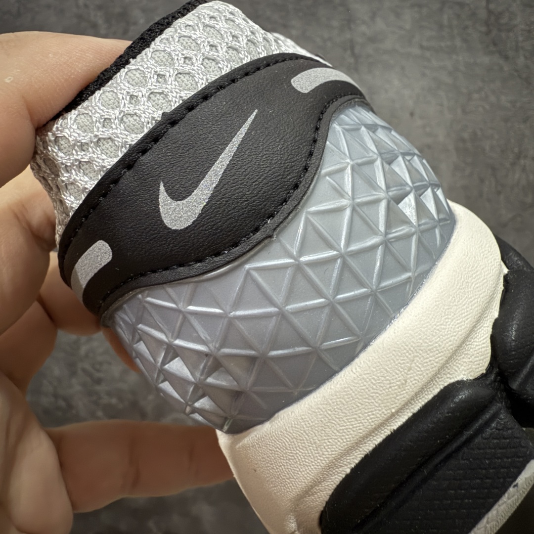 图片[2]-【XC2.0版】NK Zoom Vomero 5 佛莫罗5代系列经典复古运动慢跑鞋 白黑色 HQ1182-001 升级批次 全码补货入库 ①改良泡棉太厚鞋子肿涨问题 ②改良勾勾此前无绒感问题[公司货同步] ③升级采用原厂气垫[泵感、弹性、气压同步公司货]脚感更加接近原鞋 ④全新改版新批次鞋型更加秀气更接近公司货品相大底全新升级更软更弹!边缘咬花更加立体! 市售最强天花板‼️ 前后掌均有气垫加持 市场唯一正品的色卡 高频 组合大底的顶级产物！ 原装档案原数据纸版楦型 采用正确色卡 合成革饰片组合双层网眼布鞋面材质 升级正确后跟TPU加固#耐弯折热塑框架支撑鞋身 正确4层组织中底搭载EVA轻量缓震(中底带有Zoom气垫加持 区别市面版本!!)#嵌入双层革新物料鞋垫,外置防滑耐磨橡胶底片 复古气质十足❗️ 尺码：35.5-46-选品中心