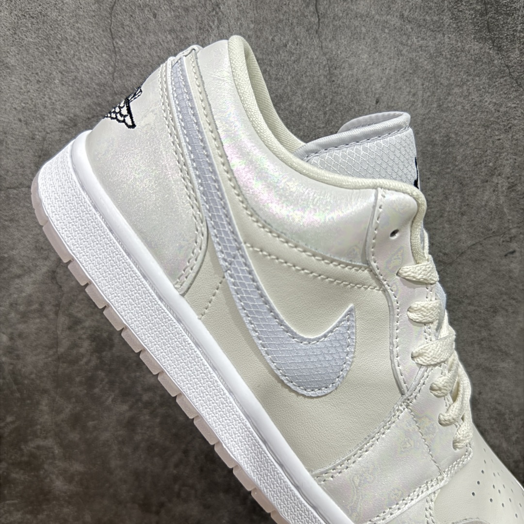 图片[7]-【DT纯原】Air Jordan Low AJ1 乔1 低帮文化休闲运动板鞋 蛇年限定白棕色 HF4080-001 市面中低帮最具代表性版本没有之一 口碑大厂出品 品控大底版型不断改良更新 全套原纸板楦头开发 确保原汁原味 完美呈现版型 完美零毛边处理 原厂内置全掌气垫 价格定位良心 平台专用代工流水线出品 一眼公司既视感 拿到手的一瞬间就与众不同 碾压市面所有版本 全部原鞋开发 每一个配色都会采购原鞋确认细节 打破市面看图做货无好货之说 尺码：35.5 36 36.5 37.5 38 38.5 39 40 40.5 41 42 42.5 43 44-选品中心