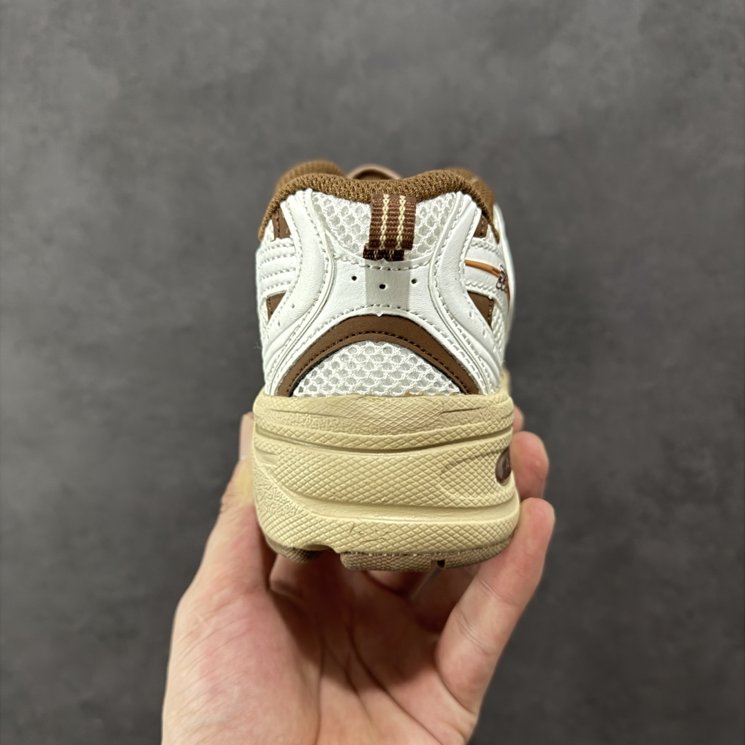 图片[4]-【K8版本】New Balance NB530 新百伦复古透气跑步鞋 抛弃过往以皮革为主的人气轮廓 以极具复古风范的跑鞋外观呈现 设计上全鞋以简约清爽的纯白色作基底 鞋身覆盖大面积织物网眼材质 并于鞋头、鞋带孔眼片等细节处点缀对比鲜明的反光银镀层凸显 鞋舌、侧身等位置则辅以一贯的「N」字标志和品牌徽标彰显身份 最后通过搭载的 ABZORB 缓震中底完善整体造型 货号：MR530NI 尺码：36-45带半码-选品中心