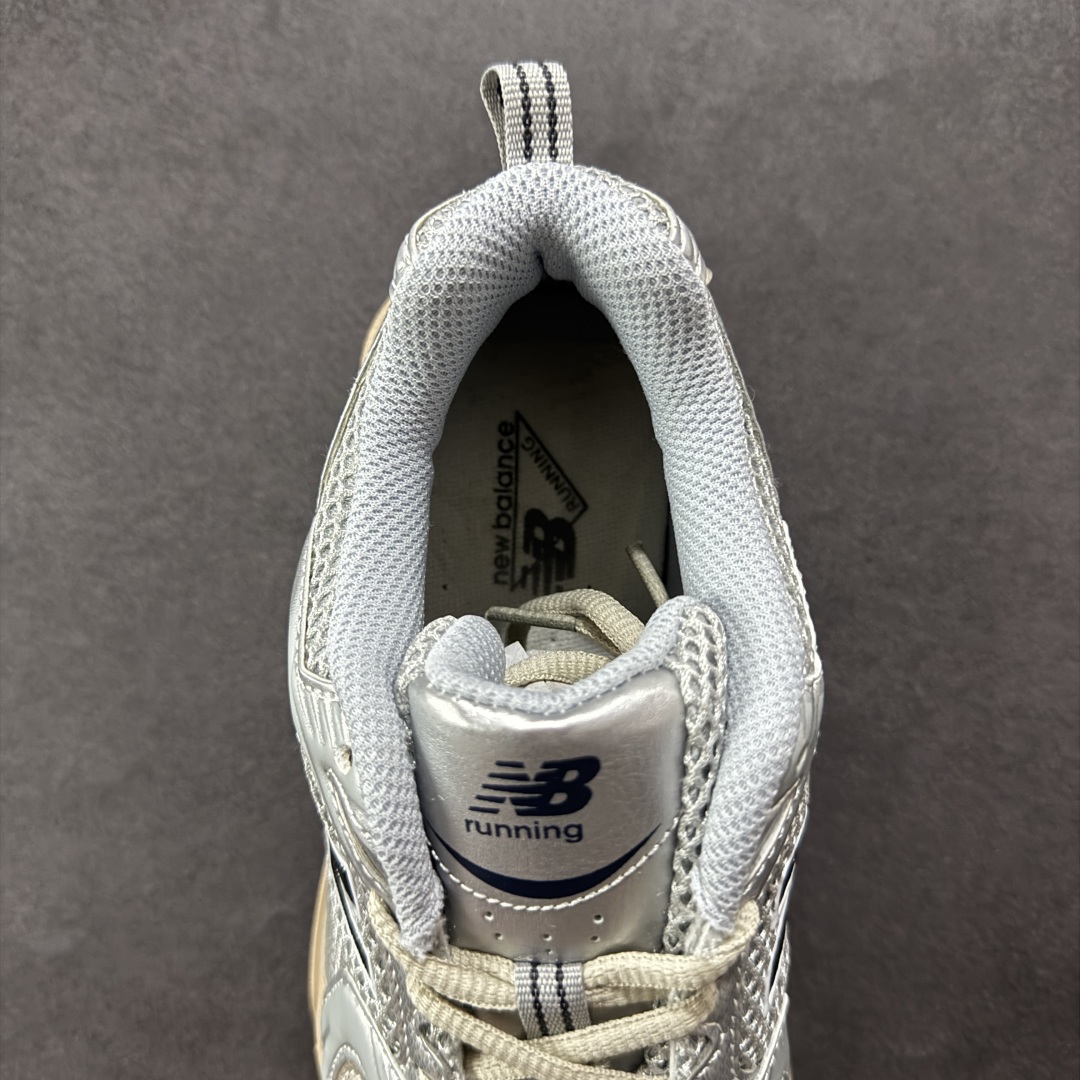 图片[7]-【K8版本】New Balance NB530 新百伦复古透气跑步鞋 抛弃过往以皮革为主的人气轮廓 以极具复古风范的跑鞋外观呈现 设计上全鞋以简约清爽的纯白色作基底 鞋身覆盖大面积织物网眼材质 并于鞋头、鞋带孔眼片等细节处点缀对比鲜明的反光银镀层凸显 鞋舌、侧身等位置则辅以一贯的「N」字标志和品牌徽标彰显身份 最后通过搭载的 ABZORB 缓震中底完善整体造型 货号：MR530VS 尺码：36-45带半码-选品中心