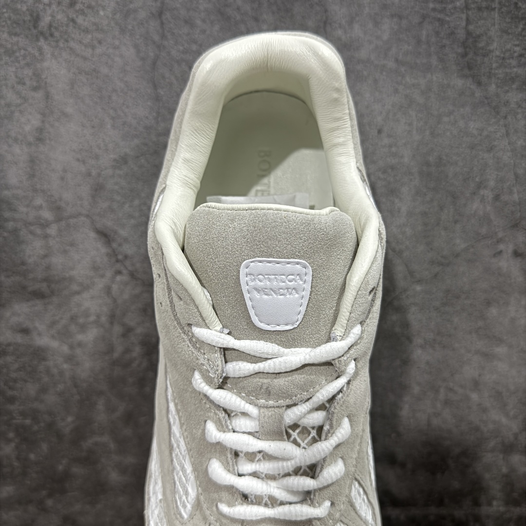 图片[8]-【莞产代购版】BOTTEGA VENETA Orbit Runner BV葆蝶家时尚休闲王一博同款老爹鞋运动鞋 原版开发 一比一打造 相似度百分之99以上 市场一梯队级别品质 区别市场任何标文顶级品质版本 采用轻质科技网布面料 搭配几何图案设计橡胶外底 王炸系列 高版本 认准套包工艺 实际增高很多哦 还是一样显腿细非常nice 耐玩耐造 对标对版 套包鞋工艺 认准高版本 大底选用拼色TPU大底 配置原版包装 尺码：35 36 37 38 39 40 41 42 43 44 45-选品中心