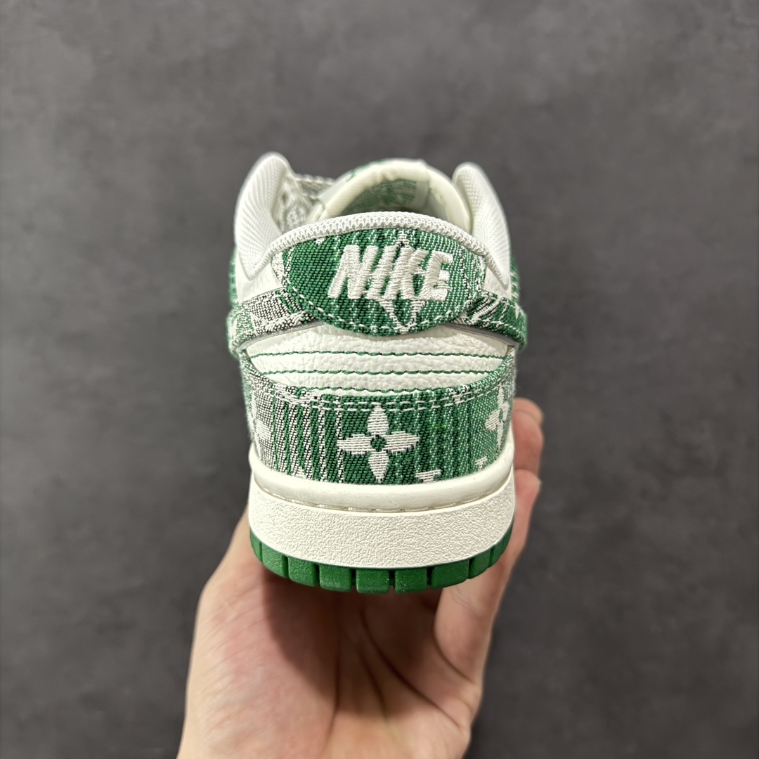 图片[4]-【定制版】Nike SB Dunk Low LV联名 灰绿牛仔 周年高端定制 低帮休闲板鞋  #定制鞋盒 大厂纯原品质出货 超高清洁度 皮料切割干净无任何毛边 细节完美   货号：SC9772-811 尺码：36 36.5 37.5 38 38.5 39 40 40.5 41 42 42.5 43 44 44.5 45-选品中心