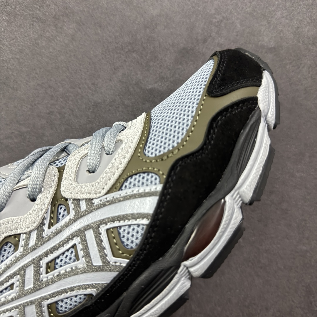 图片[5]-【公司级】Asics Gel-NYC复古单品 亚瑟士ASICSTIGER秋季新款休闲鞋 厚底街头运动休闲鞋 ASICS亚瑟士推出全新GEL-NYC，彰显纽约都市活力 这次的新系列融入了多个版本GEL的经典设计风格，广受好评。其设计灵感来源于GEL-NIMBUS 3,GEL-MC PLUS V 和 GEL-CUMULUS 16 这些往日经典鞋款。GEL-NYC使用GEL-CUMULUS 16鞋款的鞋楦设计,展现了独特的现代化美学。鞋底采用了轻质发泡材料,并在后跟和前掌处采用了ASICS亚瑟士核心科技——GEL缓震胶,赋予鞋款强大的缓冲性能,提供了更柔软舒适的穿着体验。而在原有设计的启发之上,此次鞋款采用更贴合当今潮流趋势的材料和创新技术,展现出纽约充满活力的都市精神。 尺码：36-45-选品中心