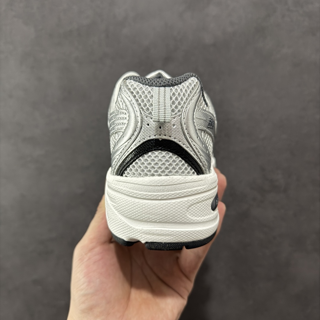 图片[4]-【K8版本】New Balance NB530 新百伦复古透气跑步鞋 抛弃过往以皮革为主的人气轮廓 以极具复古风范的跑鞋外观呈现 设计上全鞋以简约清爽的纯白色作基底 鞋身覆盖大面积织物网眼材质 并于鞋头、鞋带孔眼片等细节处点缀对比鲜明的反光银镀层凸显 鞋舌、侧身等位置则辅以一贯的「N」字标志和品牌徽标彰显身份 最后通过搭载的 ABZORB 缓震中底完善整体造型 货号：MR530LG 尺码：36-45带半码-选品中心