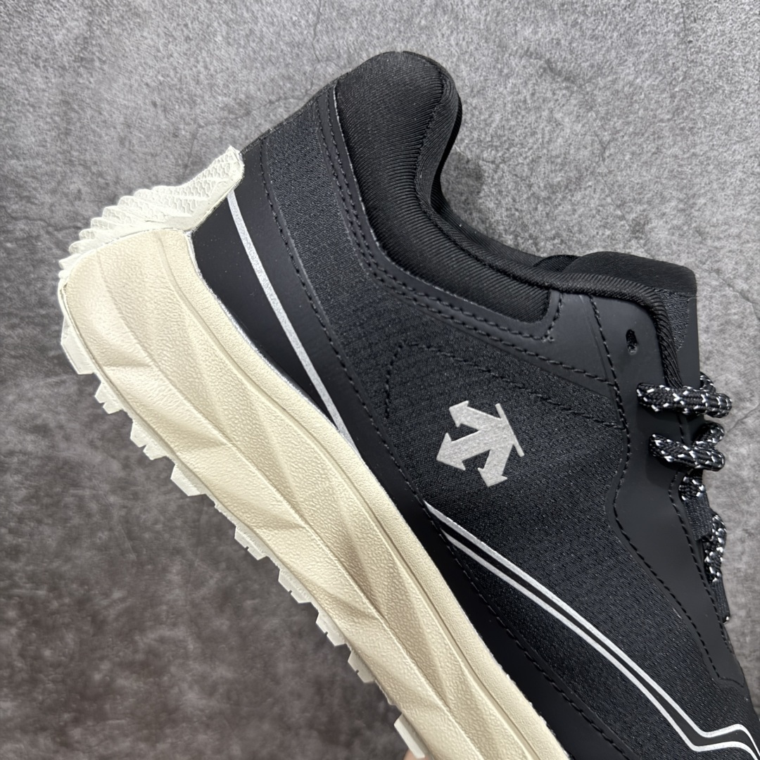 【纯原】DESCENTE Terrain D 迪桑特舒适柔软防滑耐磨低帮生活休闲鞋
市面最优品质