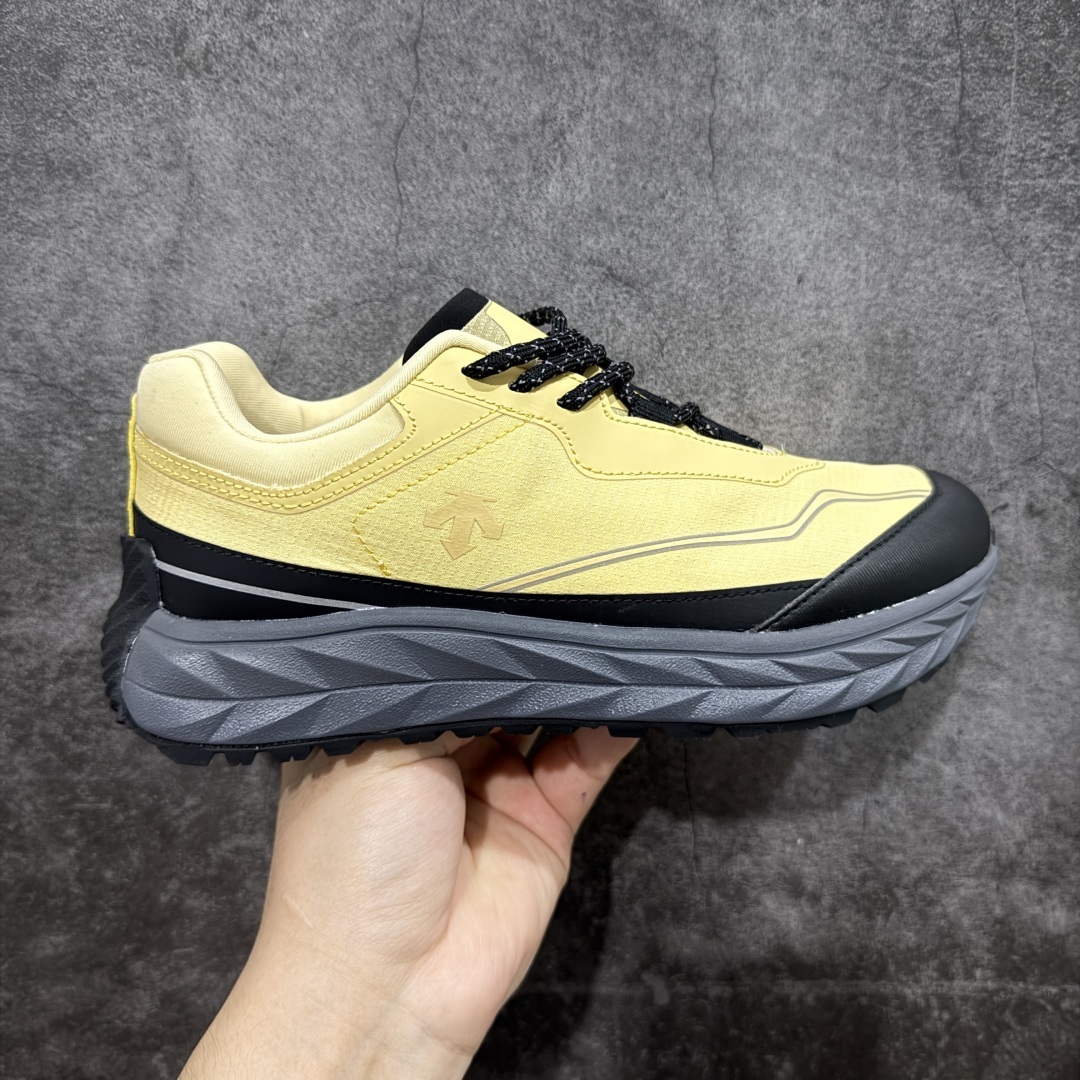 【纯原】DESCENTE Terrain D 迪桑特舒适柔软防滑耐磨低帮生活休闲鞋
市面最优品质