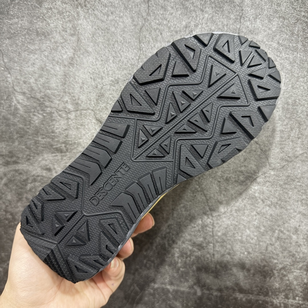 【纯原】DESCENTE Terrain D 迪桑特舒适柔软防滑耐磨低帮生活休闲鞋
市面最优品质