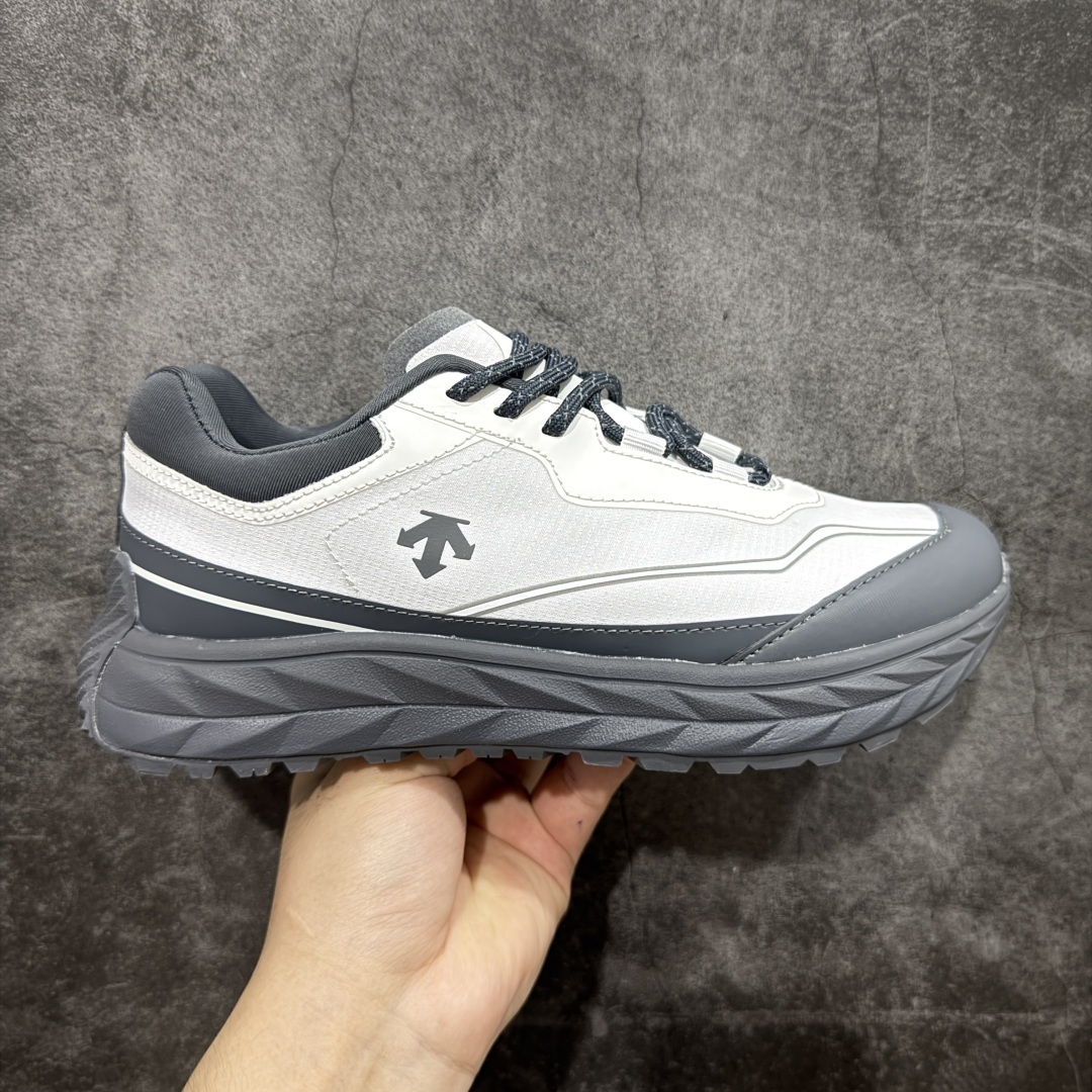 【纯原】DESCENTE Terrain D 迪桑特舒适柔软防滑耐磨低帮生活休闲鞋
市面最优品质