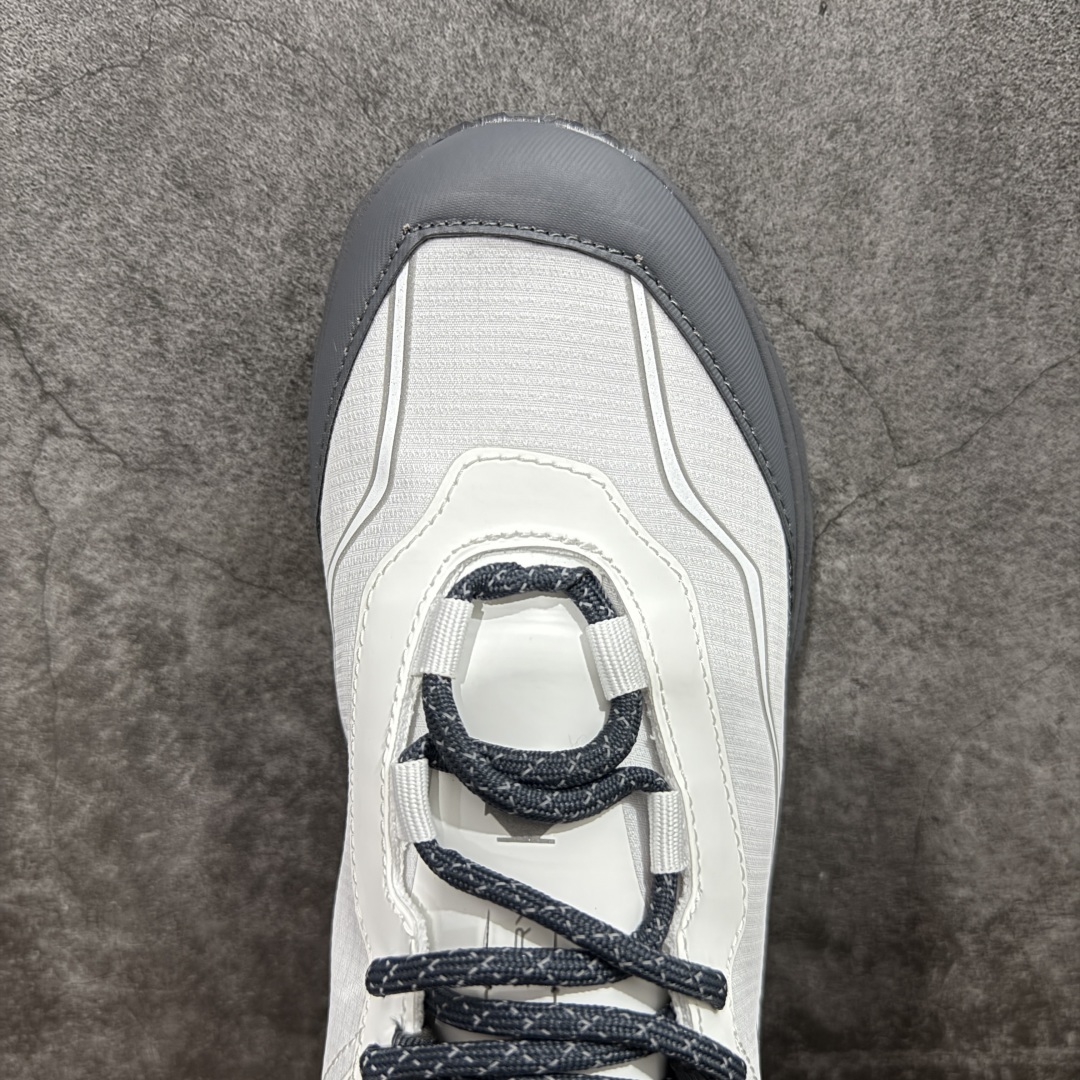 【纯原】DESCENTE Terrain D 迪桑特舒适柔软防滑耐磨低帮生活休闲鞋
市面最优品质