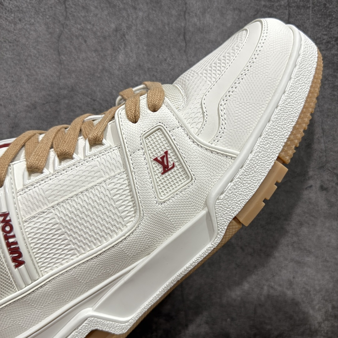 图片[6]-【佛山顶级超A版】Louis Vuitton LV Trainer系列 白红 白色高周波 仓库现货 当天可取 私人订单 专柜混卖零售专供 所有配色均为购买原版复刻 整体版型 皮料 市场独一无二 后跟版型都可以自行对比[机智]吊打市场所有货 怒甩十条街，欢迎拿市场各大工厂的货来对比！ 鞋舌烫金超正 压印程度秒杀市面90%以上的高端货 新配色陆续开发出货 尺码：39-45-选品中心