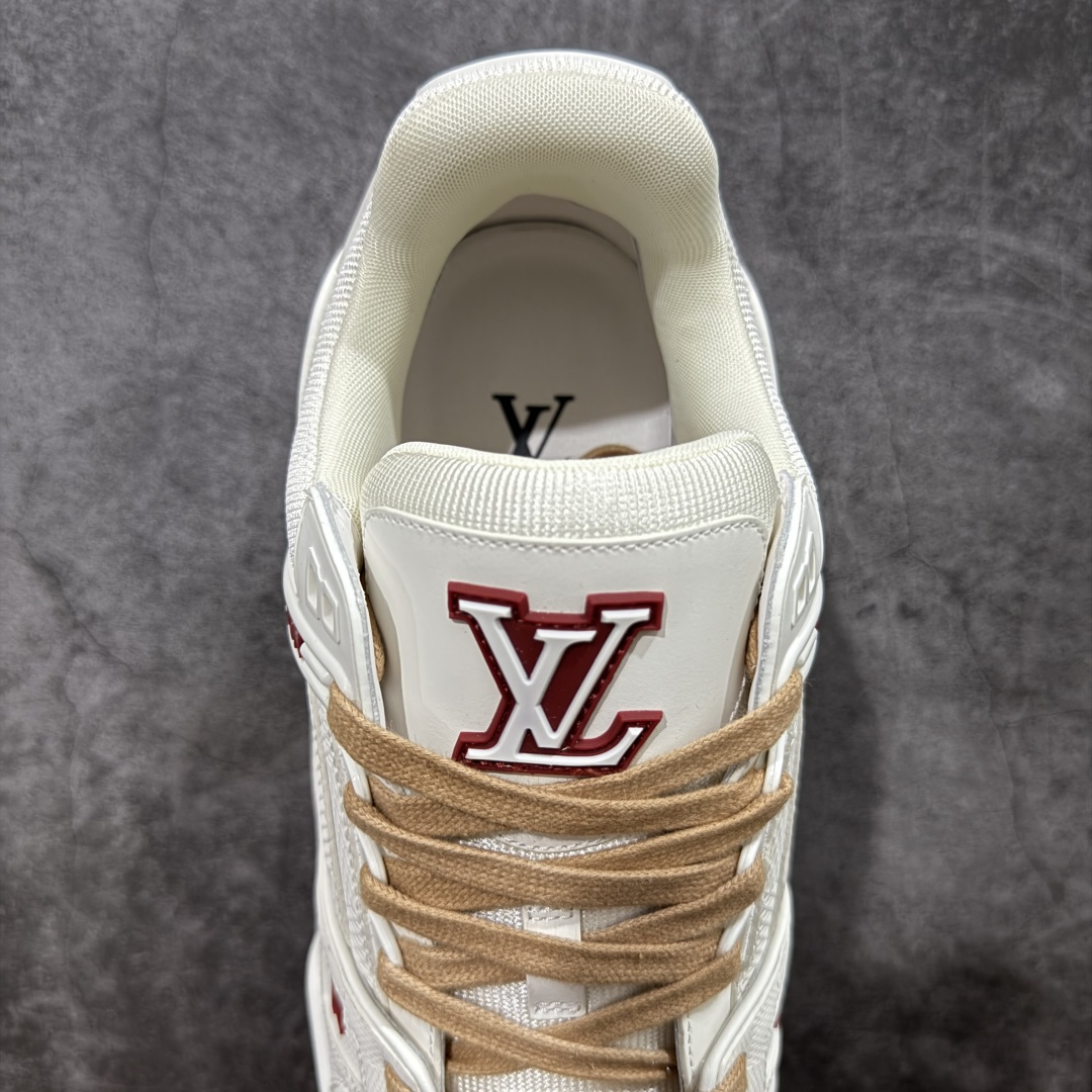 图片[8]-【佛山顶级超A版】Louis Vuitton LV Trainer系列 白红 白色高周波 仓库现货 当天可取 私人订单 专柜混卖零售专供 所有配色均为购买原版复刻 整体版型 皮料 市场独一无二 后跟版型都可以自行对比[机智]吊打市场所有货 怒甩十条街，欢迎拿市场各大工厂的货来对比！ 鞋舌烫金超正 压印程度秒杀市面90%以上的高端货 新配色陆续开发出货 尺码：39-45-选品中心